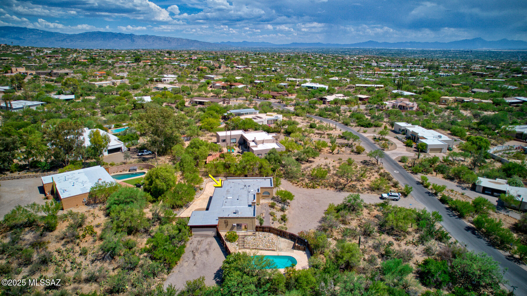 4801 E Camino De Los Olivos