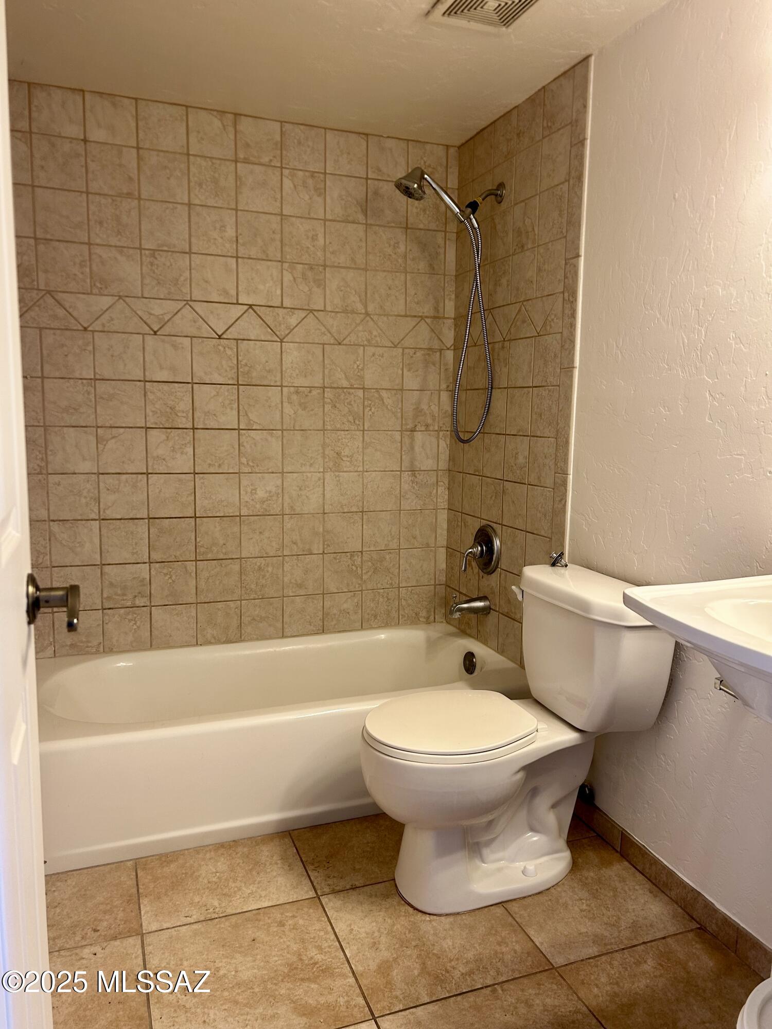 455 W Kelso 236