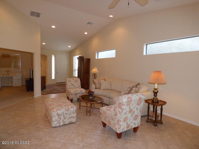 Las Campanas Villiage Phase II (112-219) - Residential