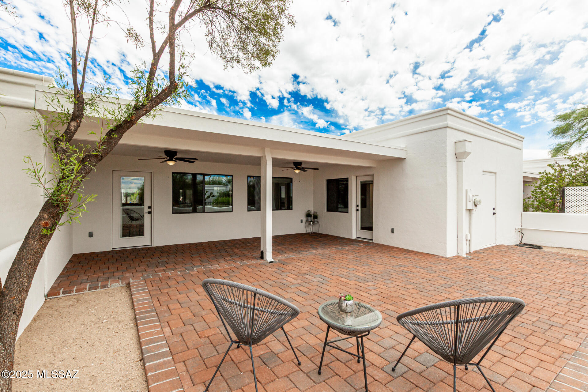 5050 N Crestridge Drive