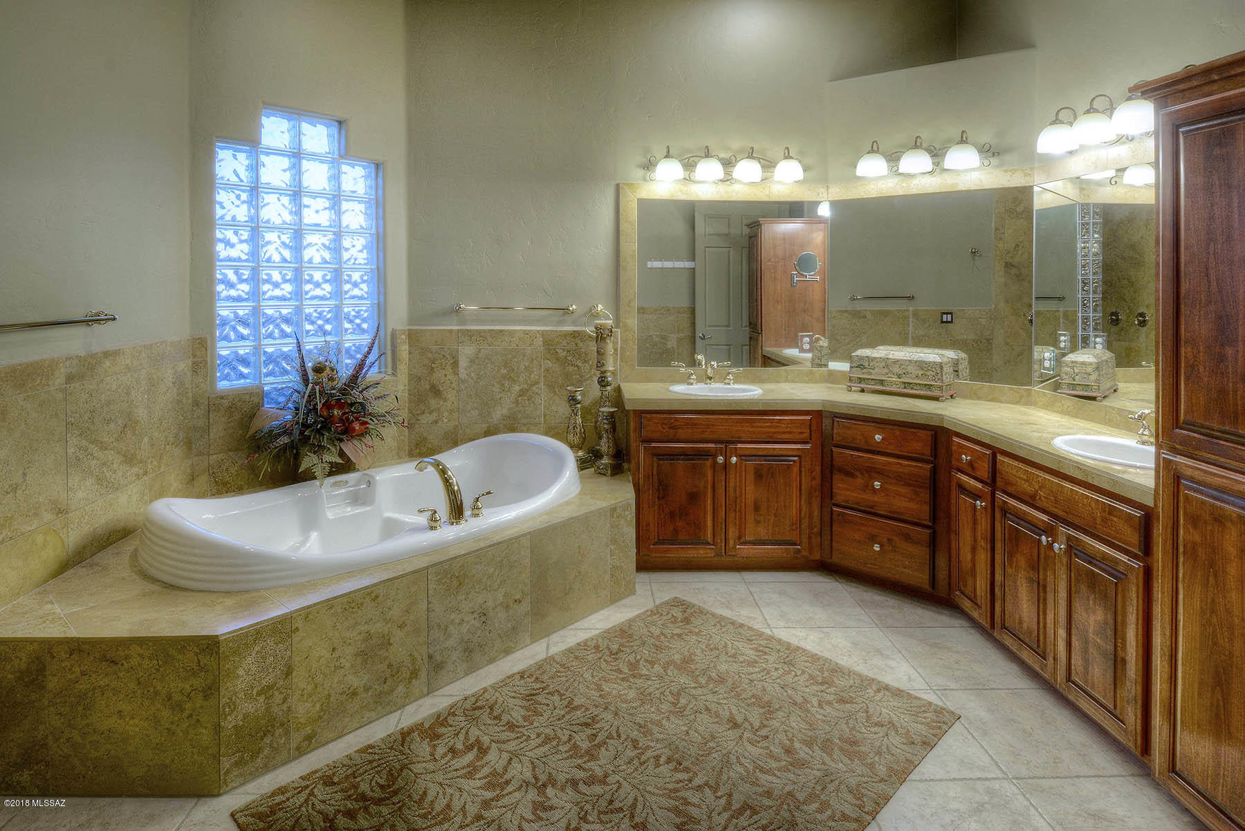 Sabino Mountain (1-290) - Residential
