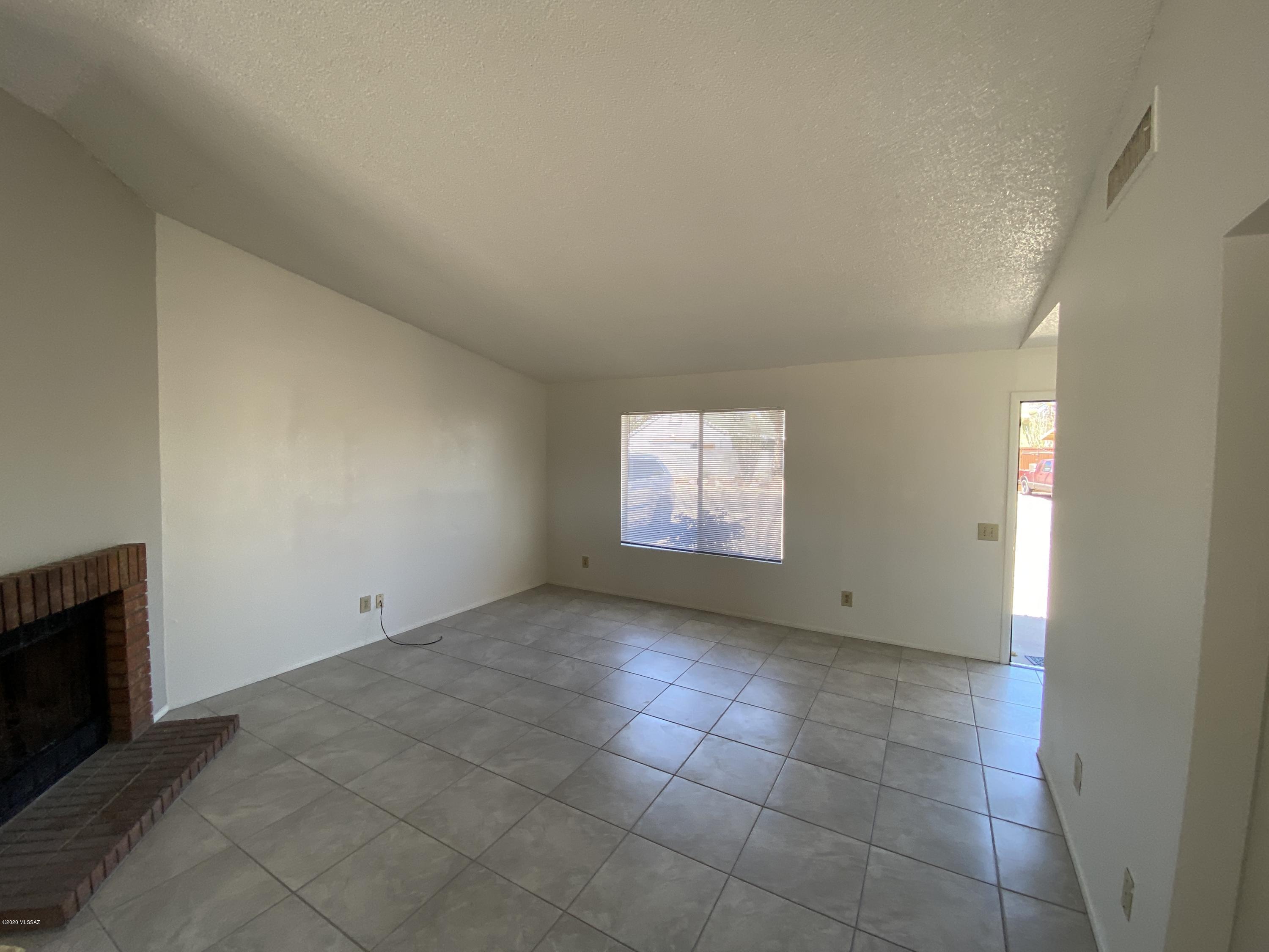 Salida Del Sol IV (1-130) - Residential
