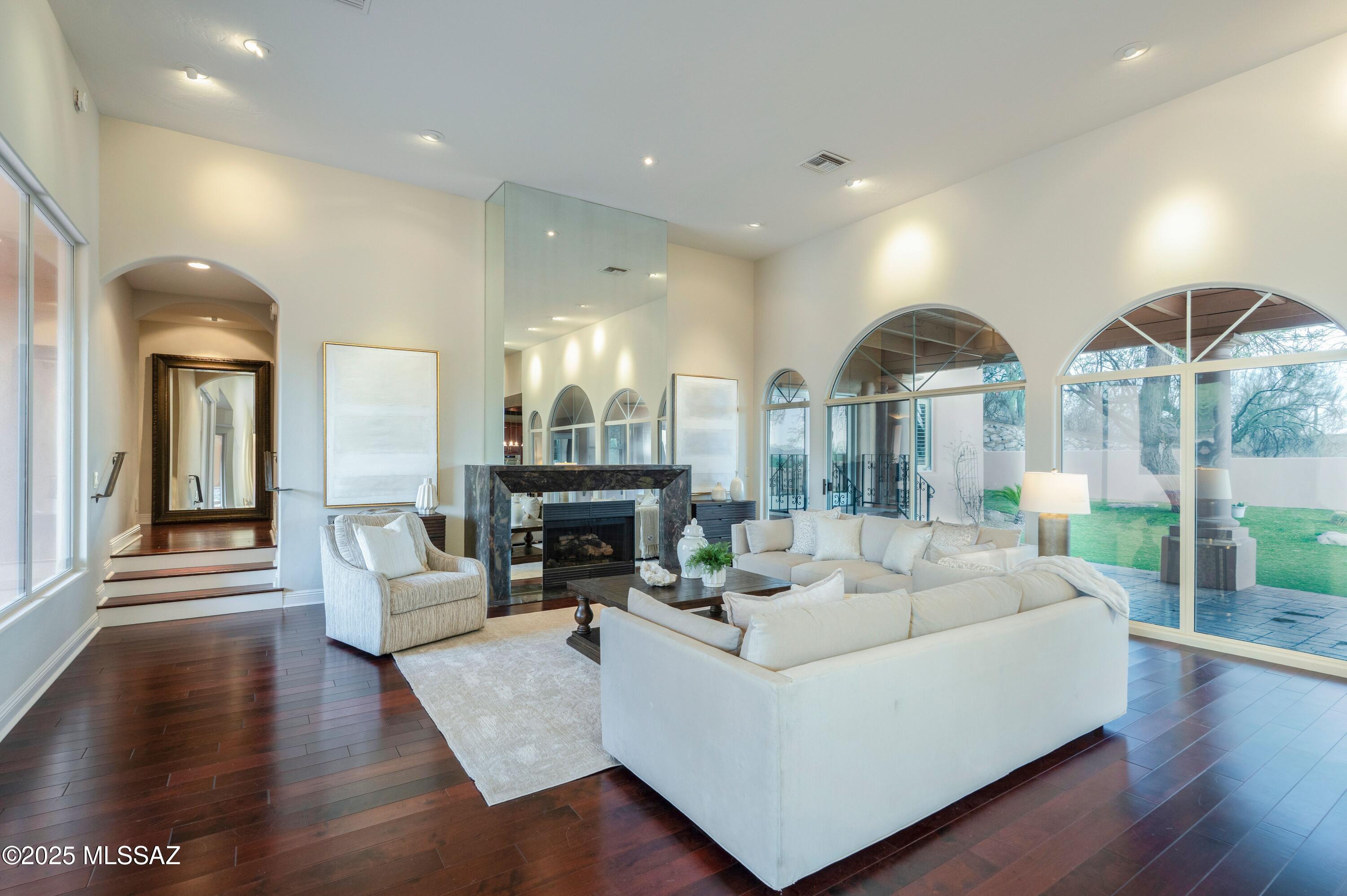 Catalina Foothills Estates NO. 10 (147-153 & 170-178) - Residential