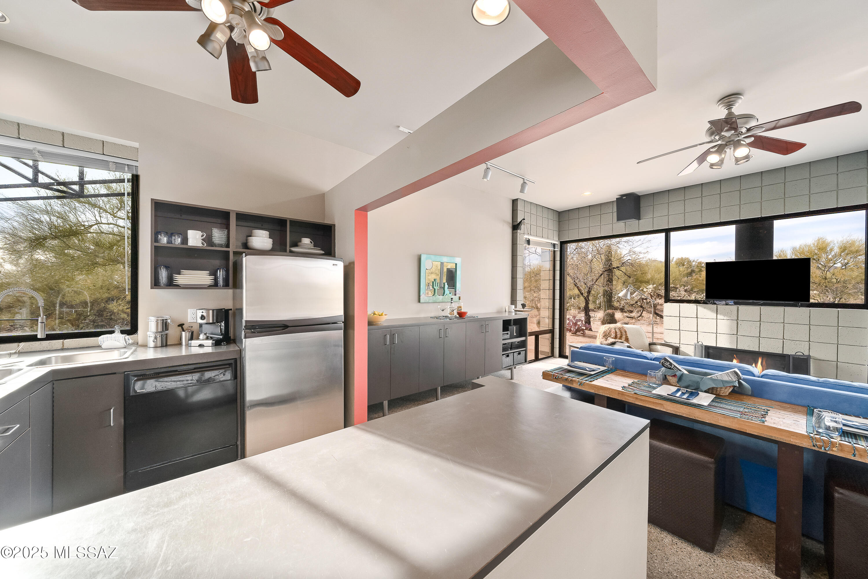 La Cholla Airpark - Residential