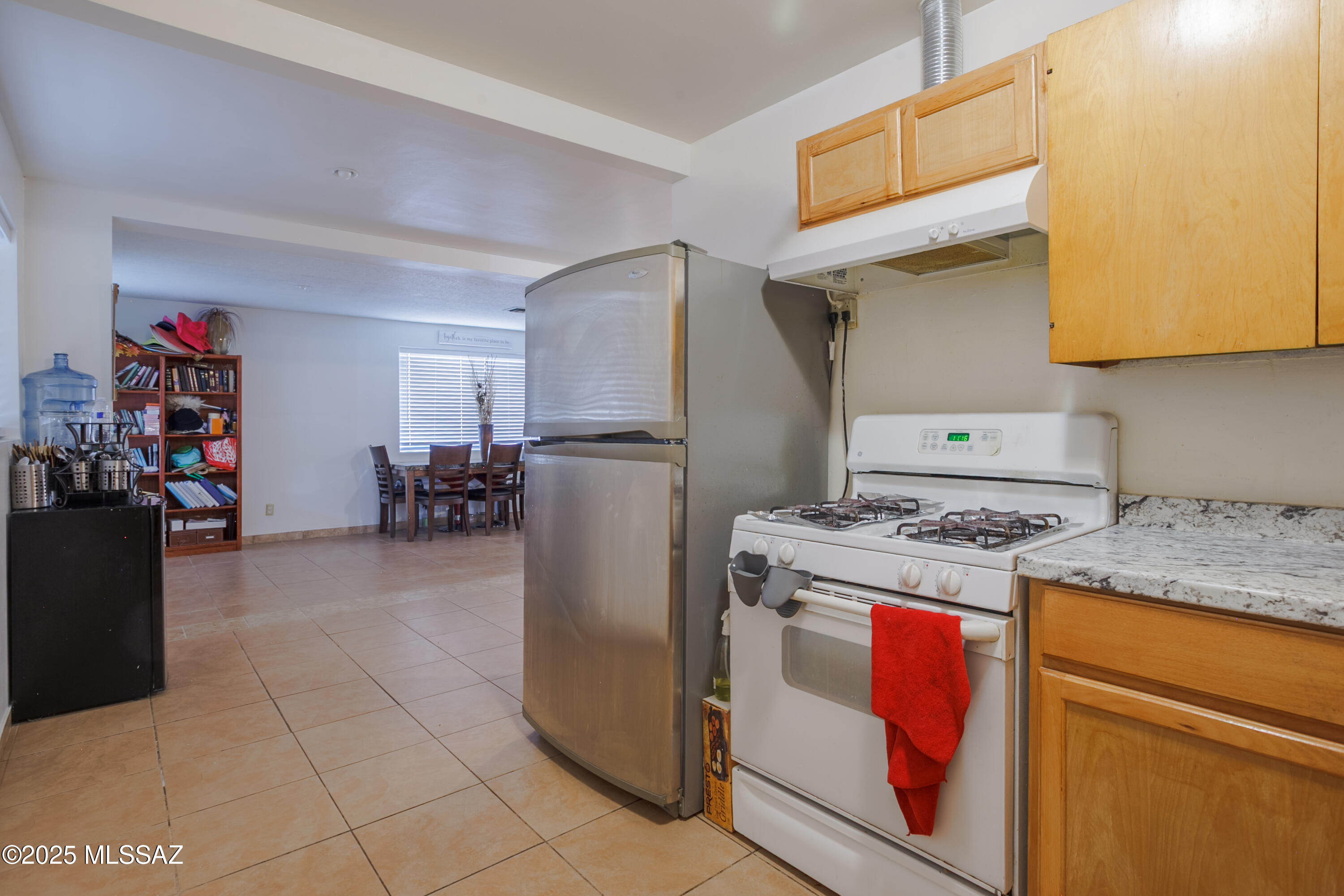 5843 E Calle Silvosa