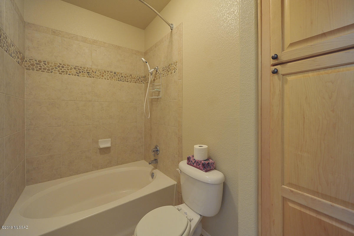 Pinnacle Canyon Condominium - Residential