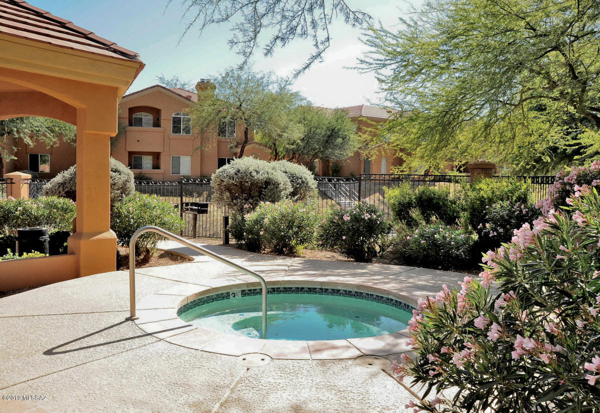 Pinnacle Canyon Condominium - Residential