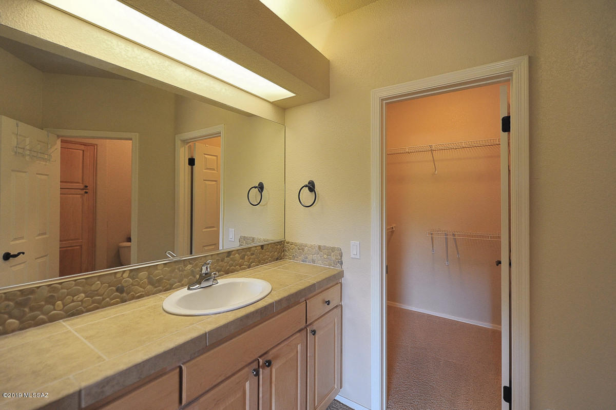 Pinnacle Canyon Condominium - Residential
