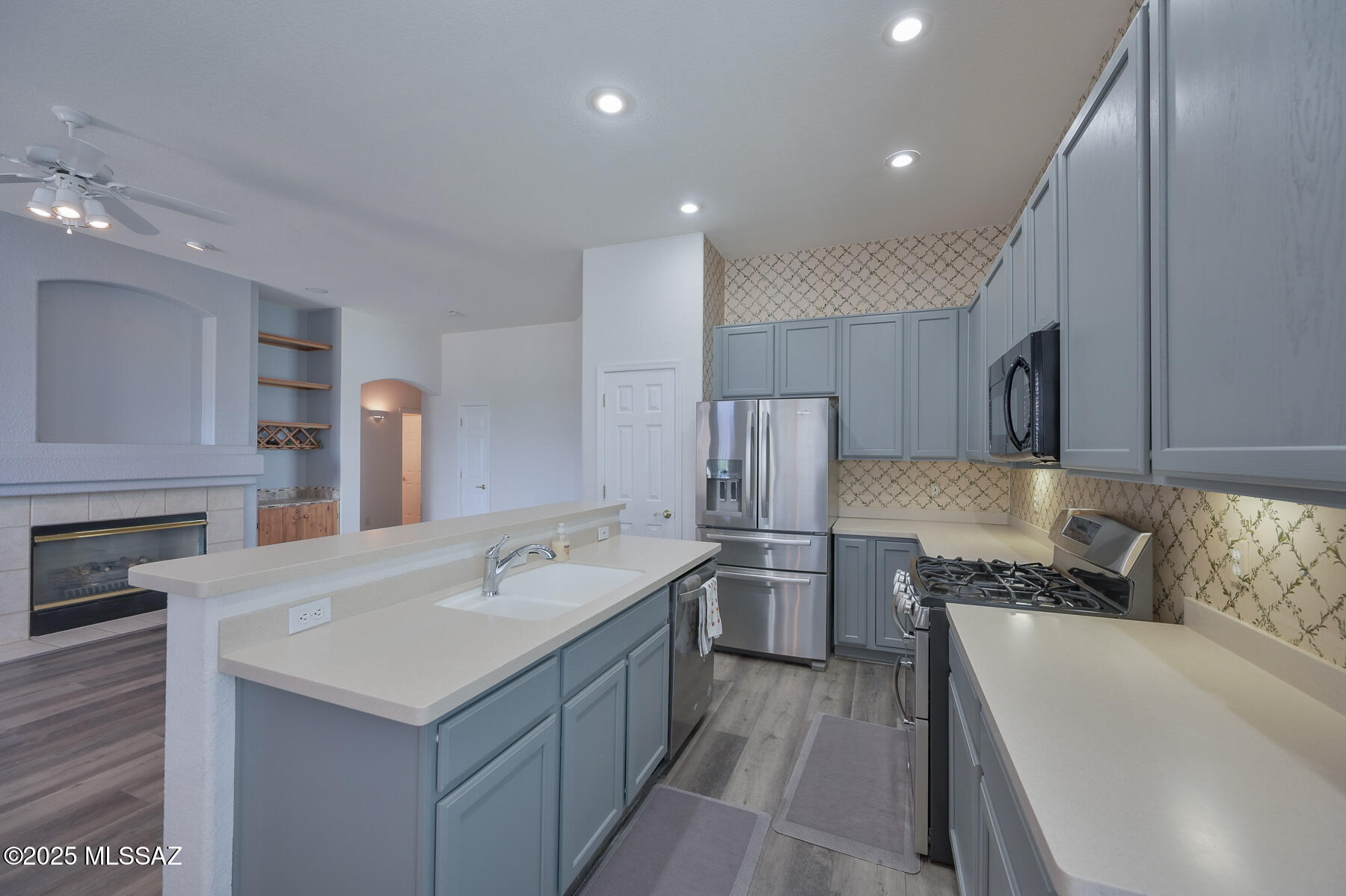 1276 S Desert Vista Drive