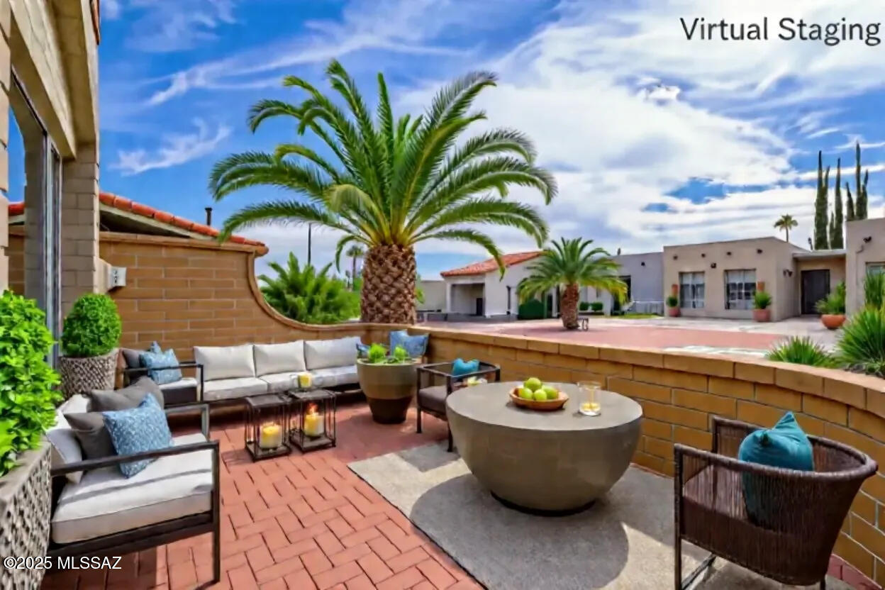 1442 W Calle Mendoza