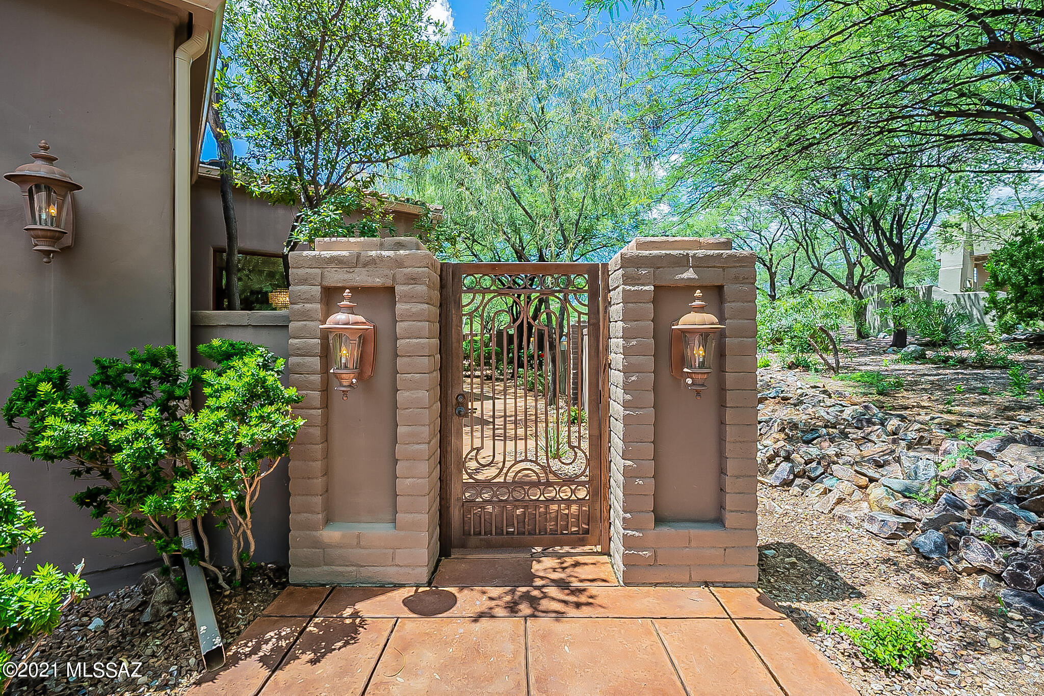 Honey Bee Canyon Estates - Residential