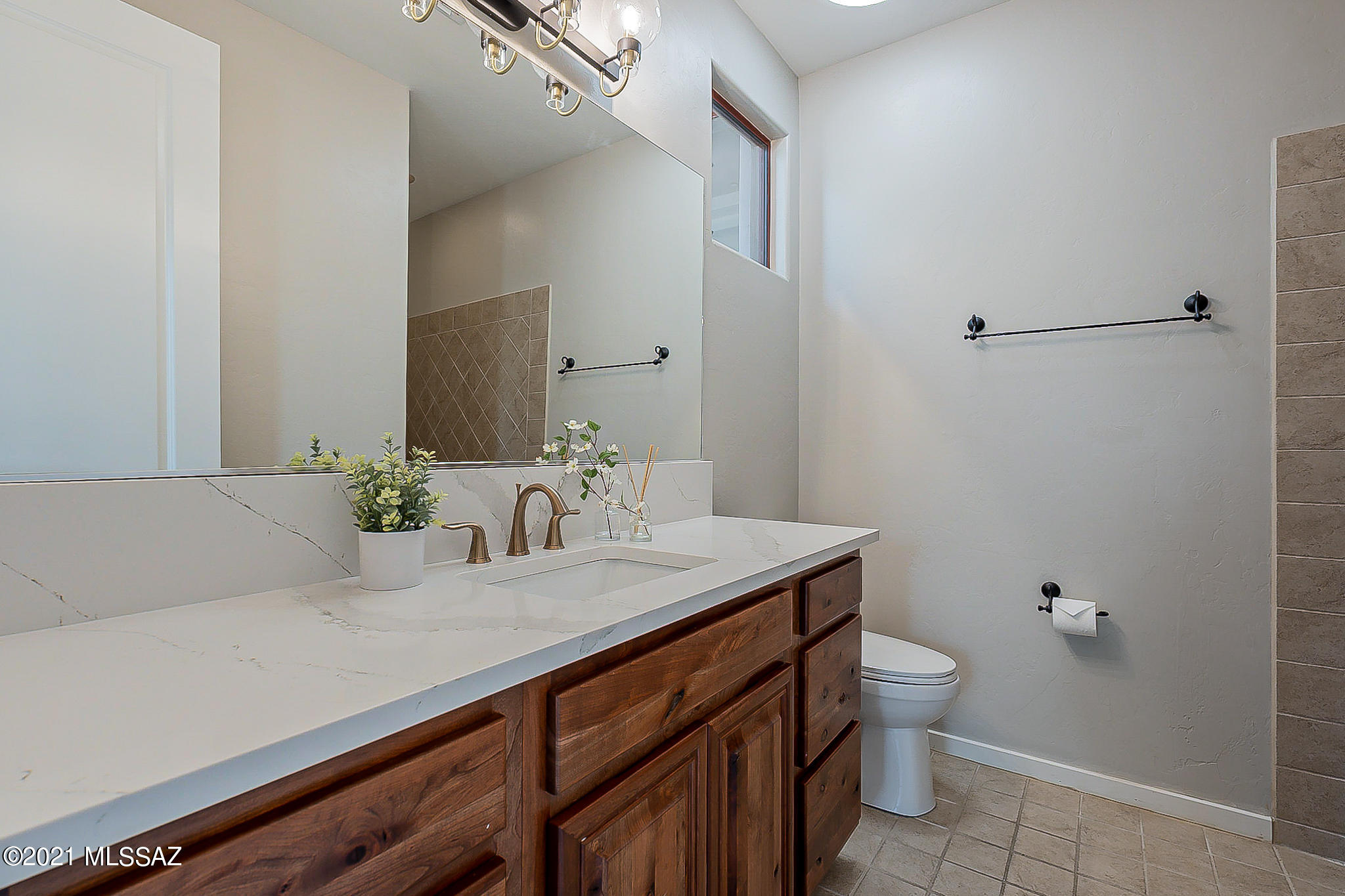 Honey Bee Canyon Estates - Residential