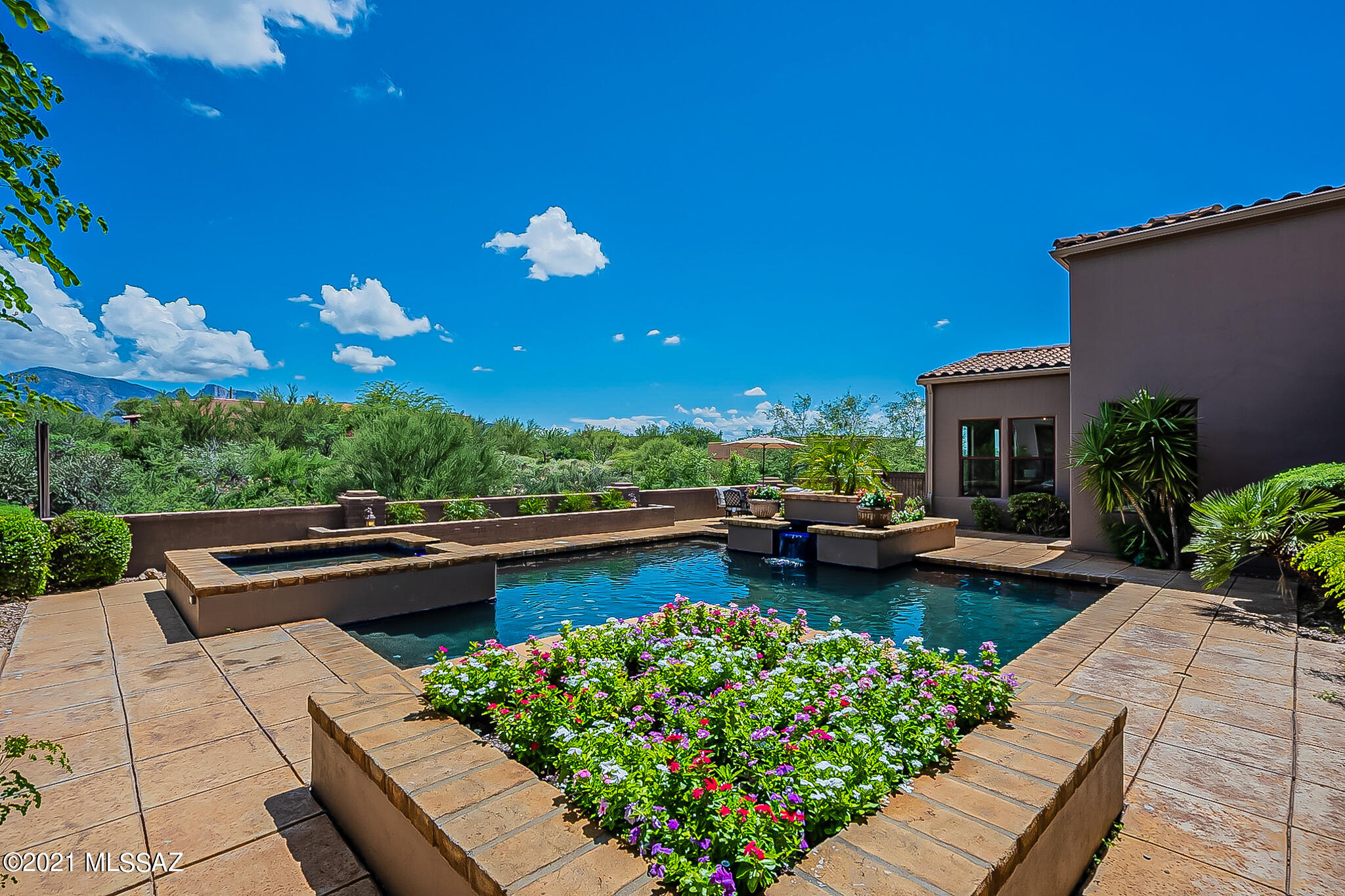 Honey Bee Canyon Estates - Residential