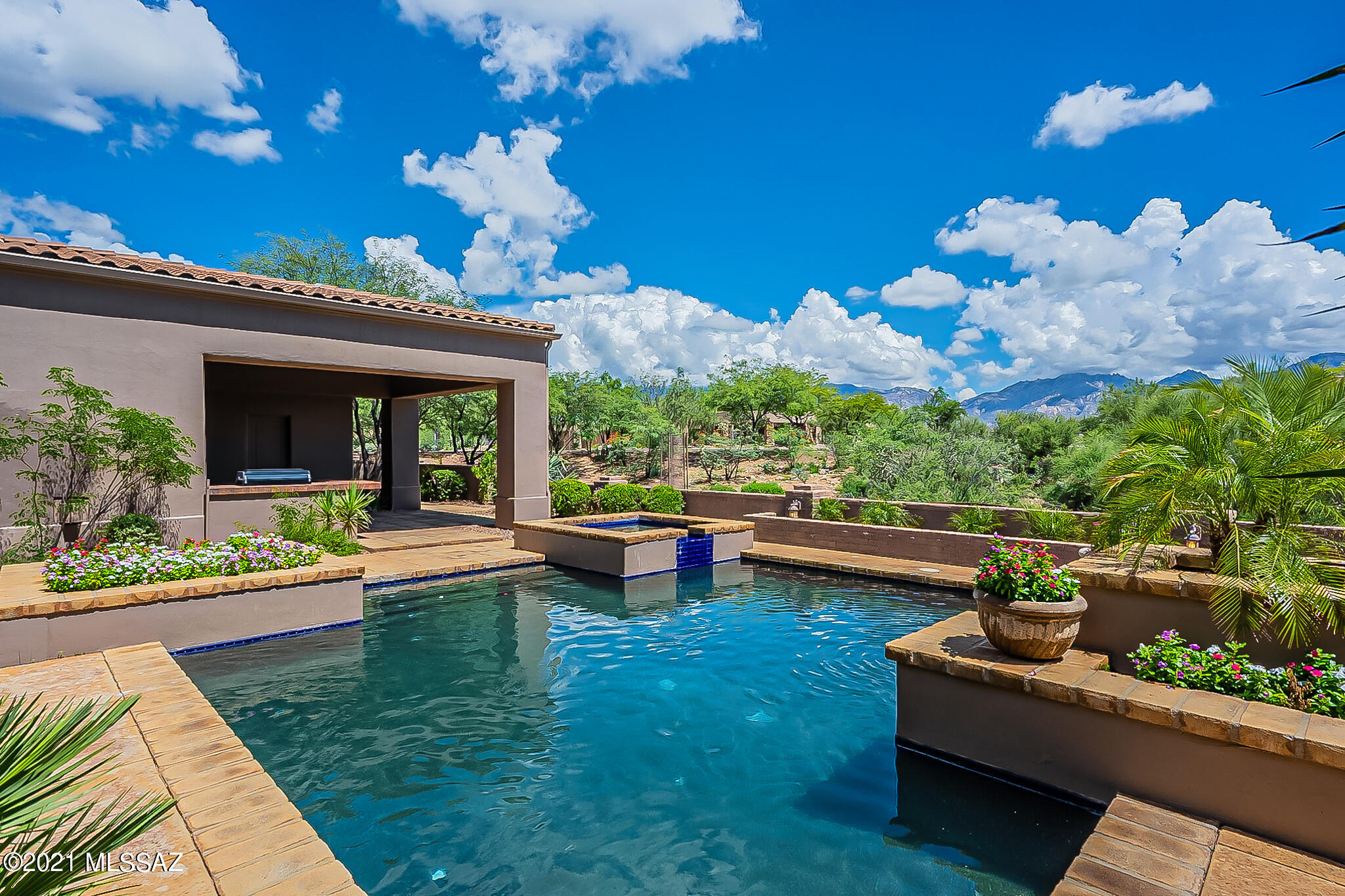 Honey Bee Canyon Estates - Residential