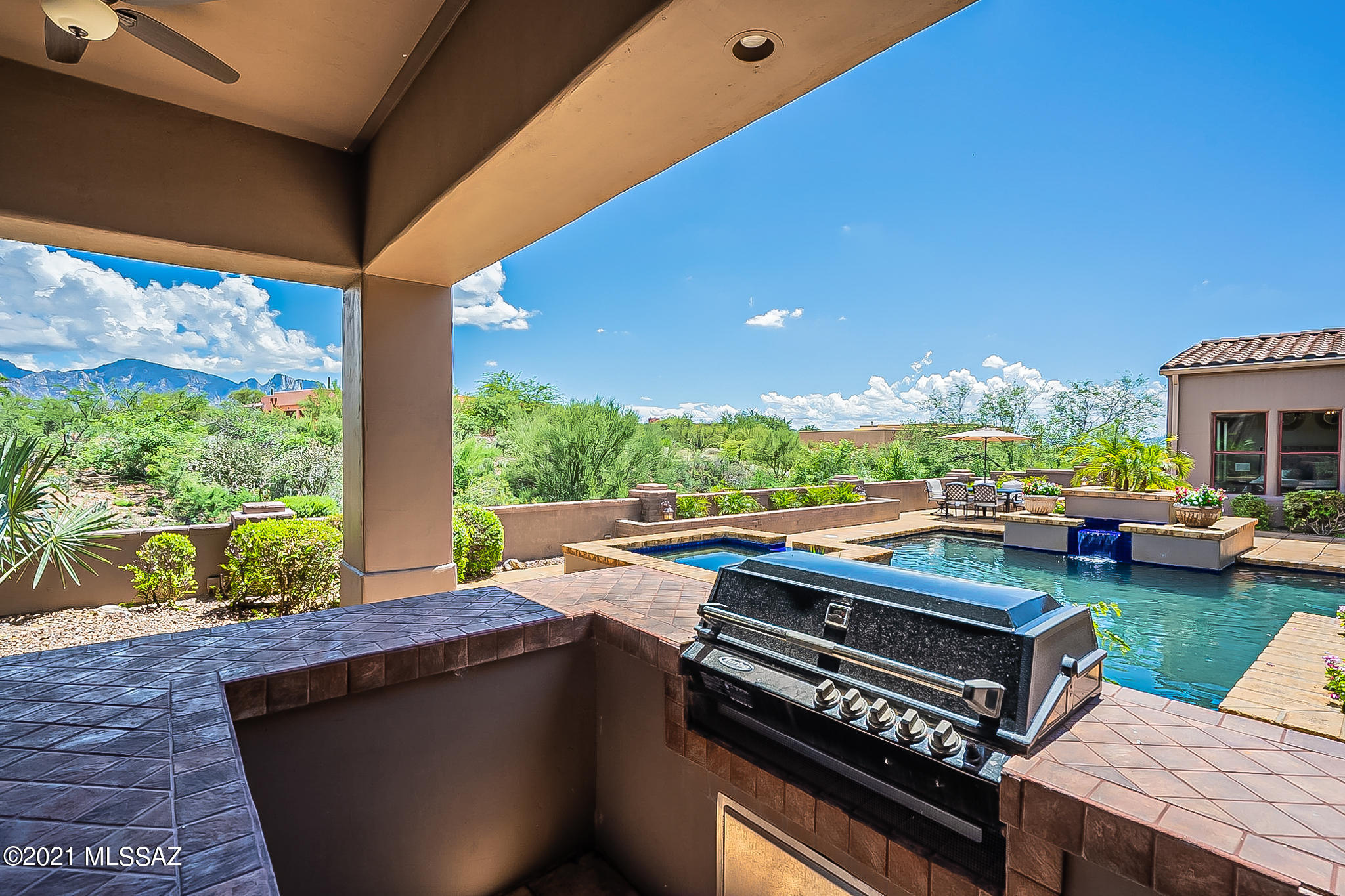 Honey Bee Canyon Estates - Residential