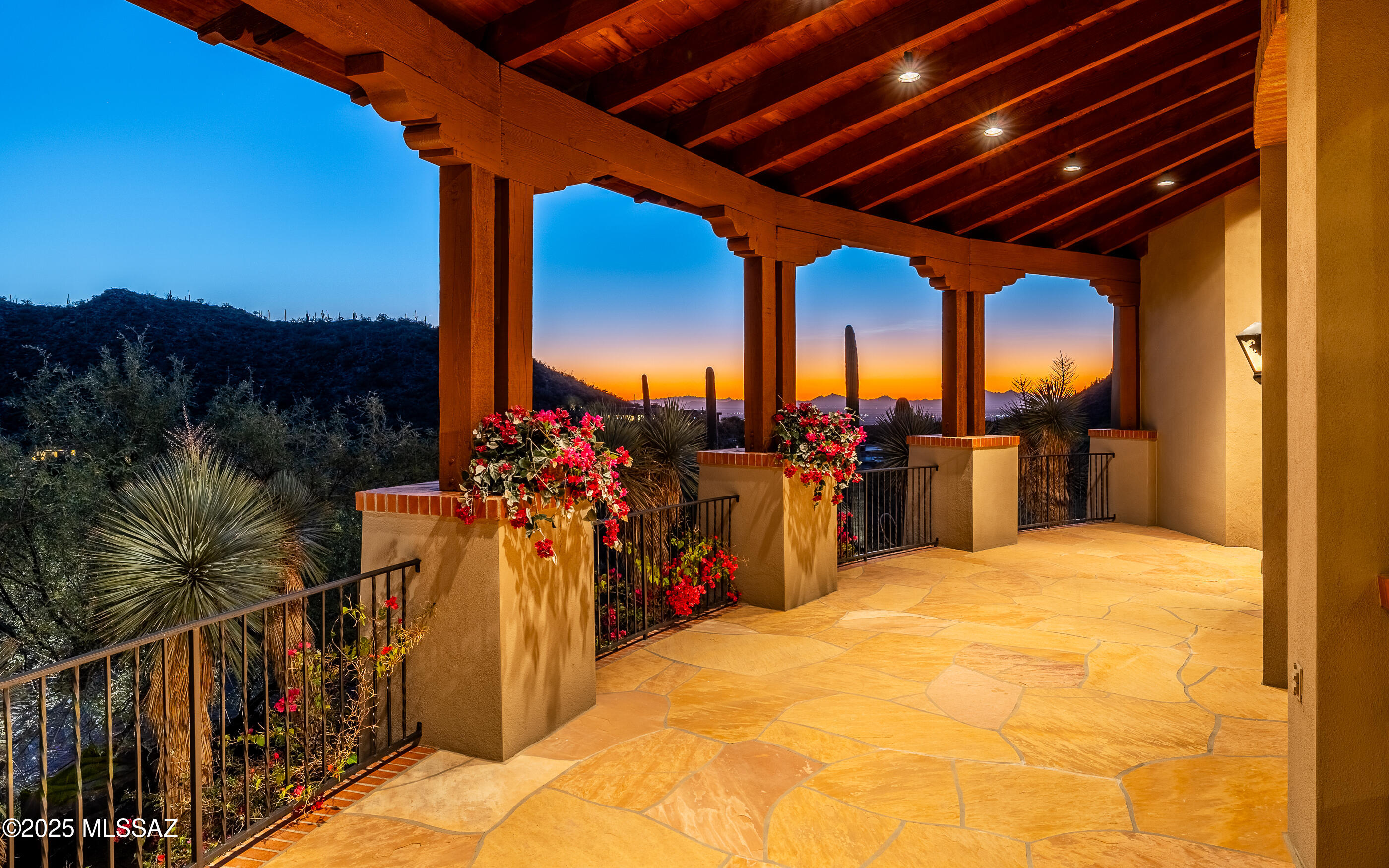 4546 W Dove Canyon Place