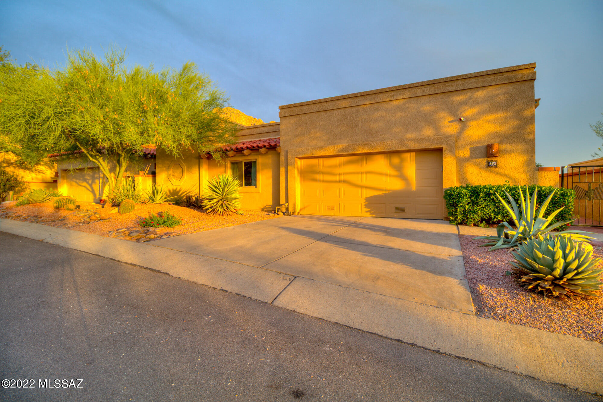El Conquistador Resort Patio Homes (96-154) - Residential