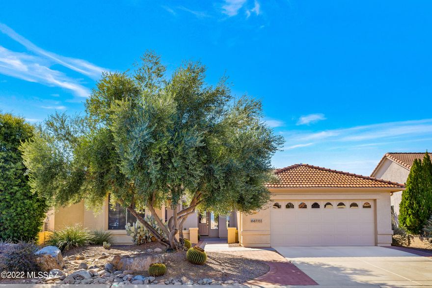 We're Proud to Present a Ponderosa with Panoramic Mountain Views! This 2 Bedroom + Den / 2 Bathroom / 2,311 SF / 2 Car Garage Is just what you've been waiting for! Newer porcelain tile thru main living areas of home. Newer carpet in bedrooms. Great Room with wall of windows & slider to patio. Kitchen has Corian counters with tile backsplash, Cherry Cabinets, 2021 Kitchenaid Glass Cooktop, new Stainless Steel Refrigerator, 2021 Bosch Dishwasher, new Garbage Disposal, Island, & Desk. Owner's Suite has Bathroom with Dual Vanities, Walk-in Shower & Walk-in Closet. Guest Wing has a Den, Guest Bathroom & Guest Bedroom with Murphy Bed System. Laundry Room has utility sink. Extended Garage with Water Softener. Screened in patio to enjoy day or night. Nature & mountain views behind home.