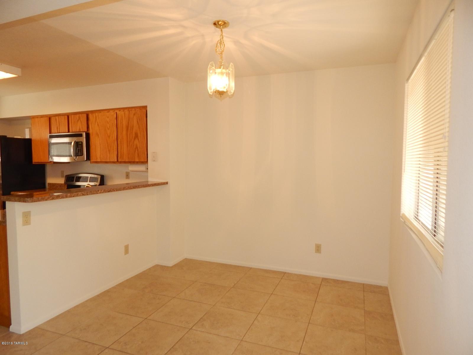 Saddlewood Heights (1-102) - Residential Lease