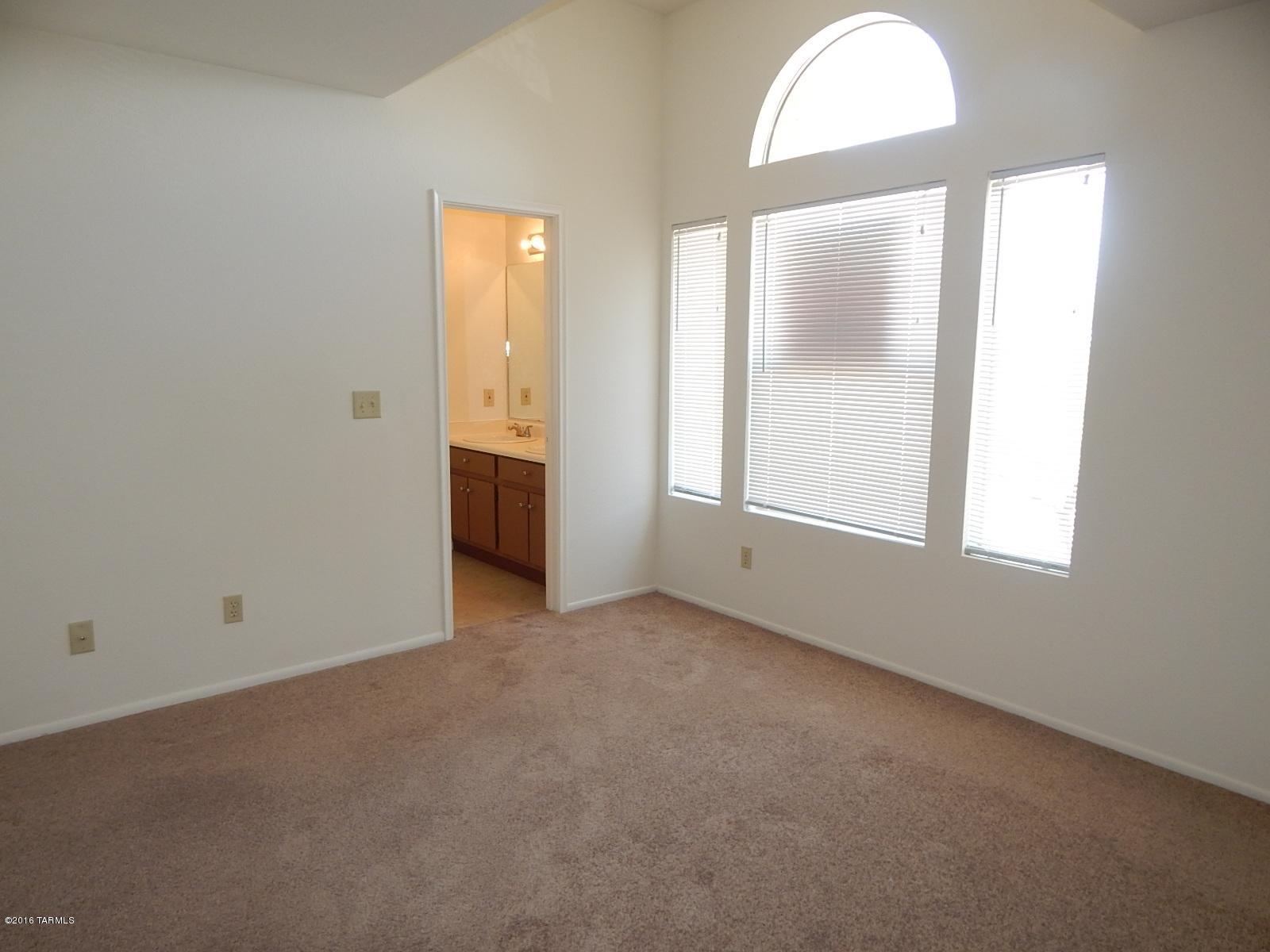 Saddlewood Heights (1-102) - Residential Lease