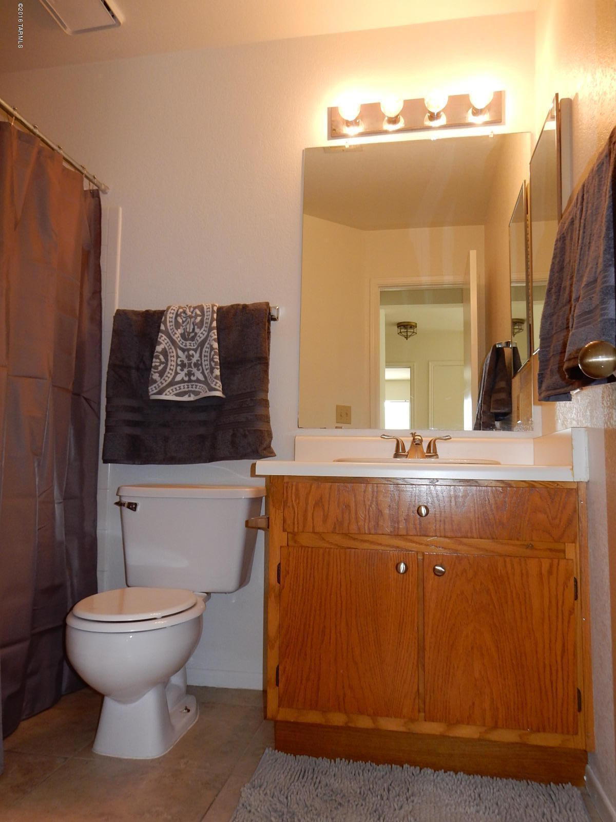 Saddlewood Heights (1-102) - Residential Lease