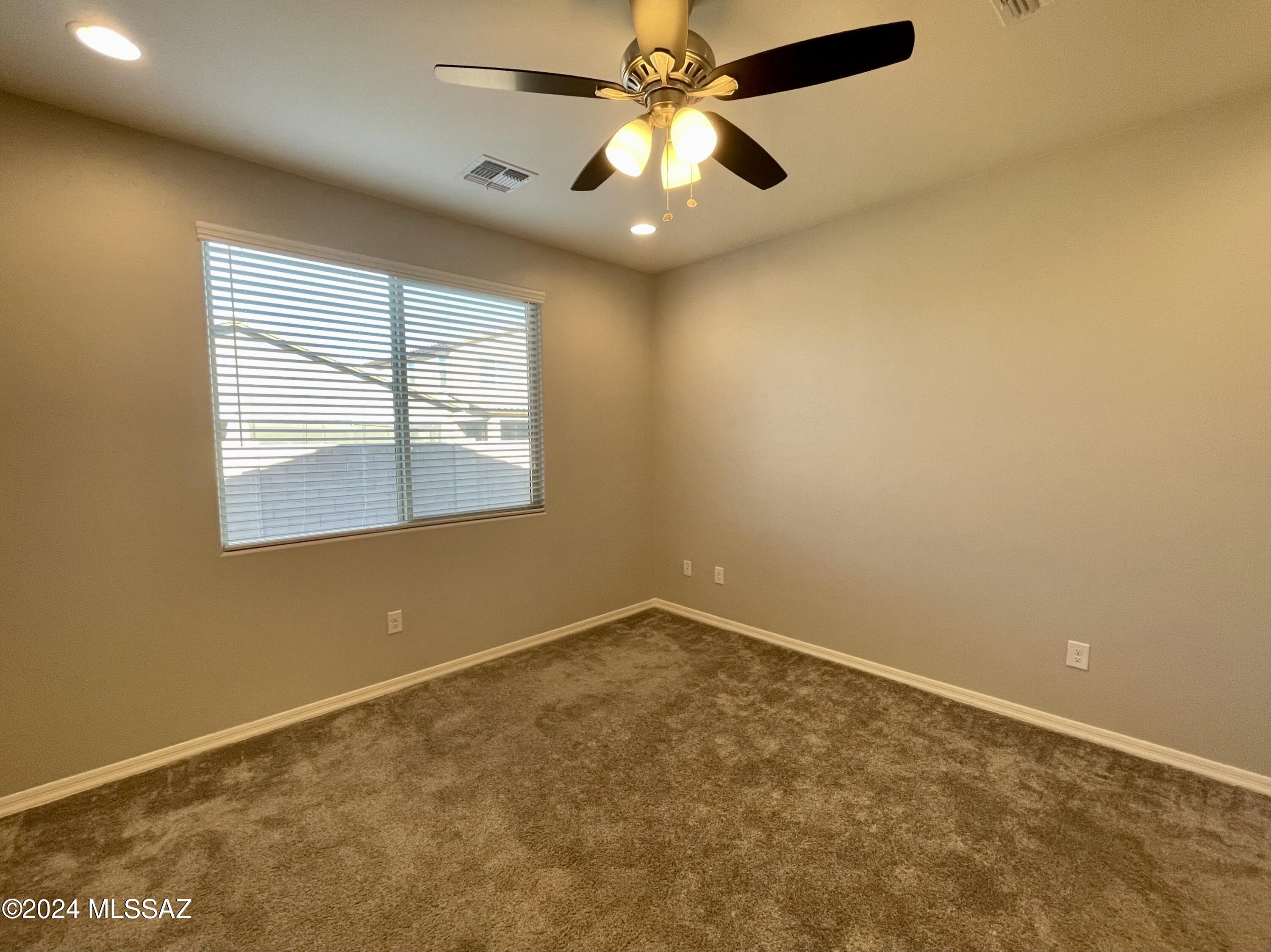 La Estancia De Tucson (1-330) - Residential Lease