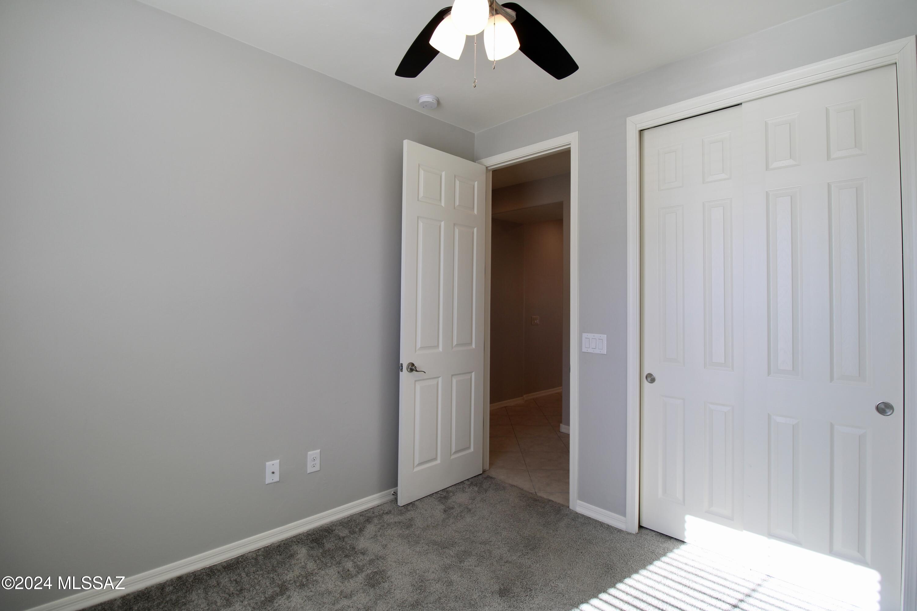 La Estancia De Tucson (1-330) - Residential Lease