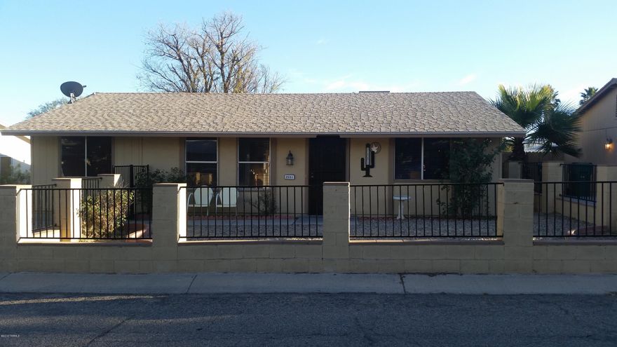 Great looking property in a great neighborhood just South of Valencia. Just minutes from the freeway with quick access to downtown, East Tucson, and the Northwest side of town. Close to shopping, entertainment, and outdoor attractions. Rare, huge,  powered workshop in backyard just beyond the covered patio. Gated yard; front and back. Fully adequate room sizes, designed in a split floor plan. Newer appliances, with a brand new dishwasher, spacious laundry room with plenty of shelf space. Come see this beauty today!