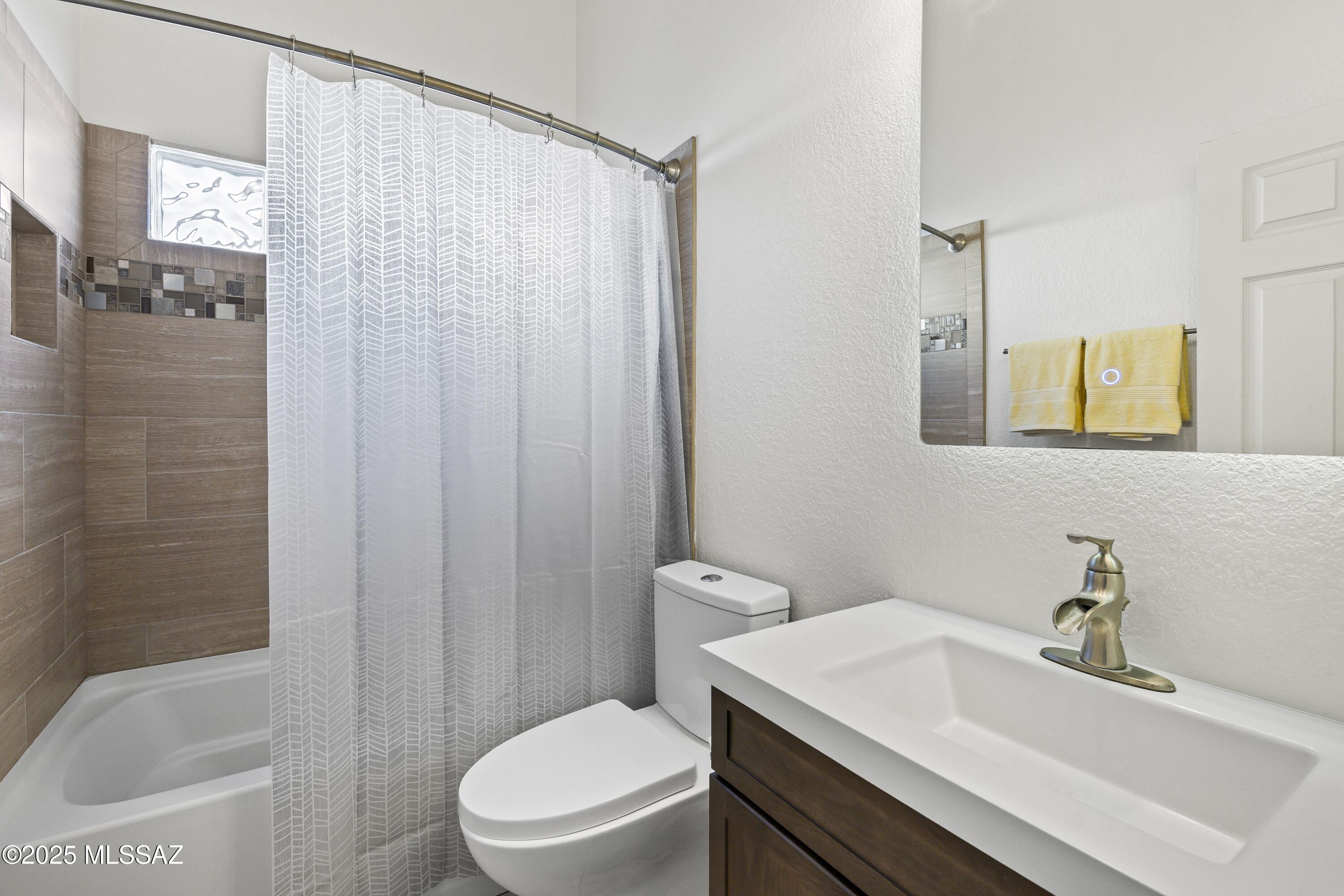 Linda Vista Terrace(1-102) - Residential
