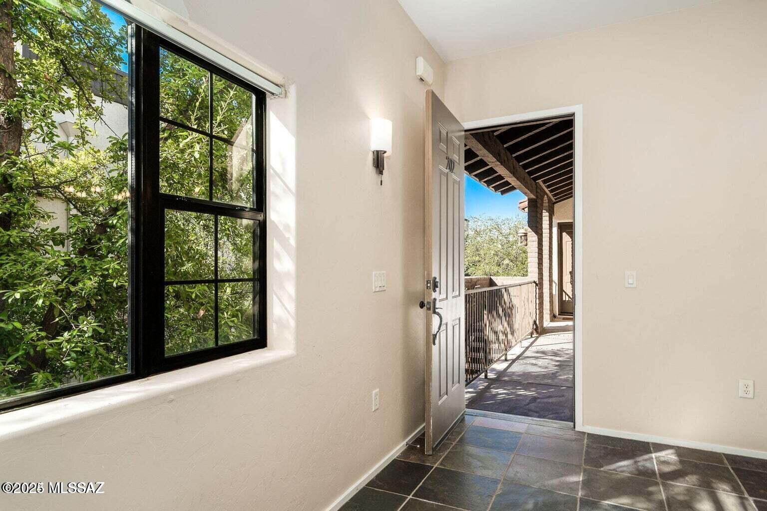 2010 E River Road 202