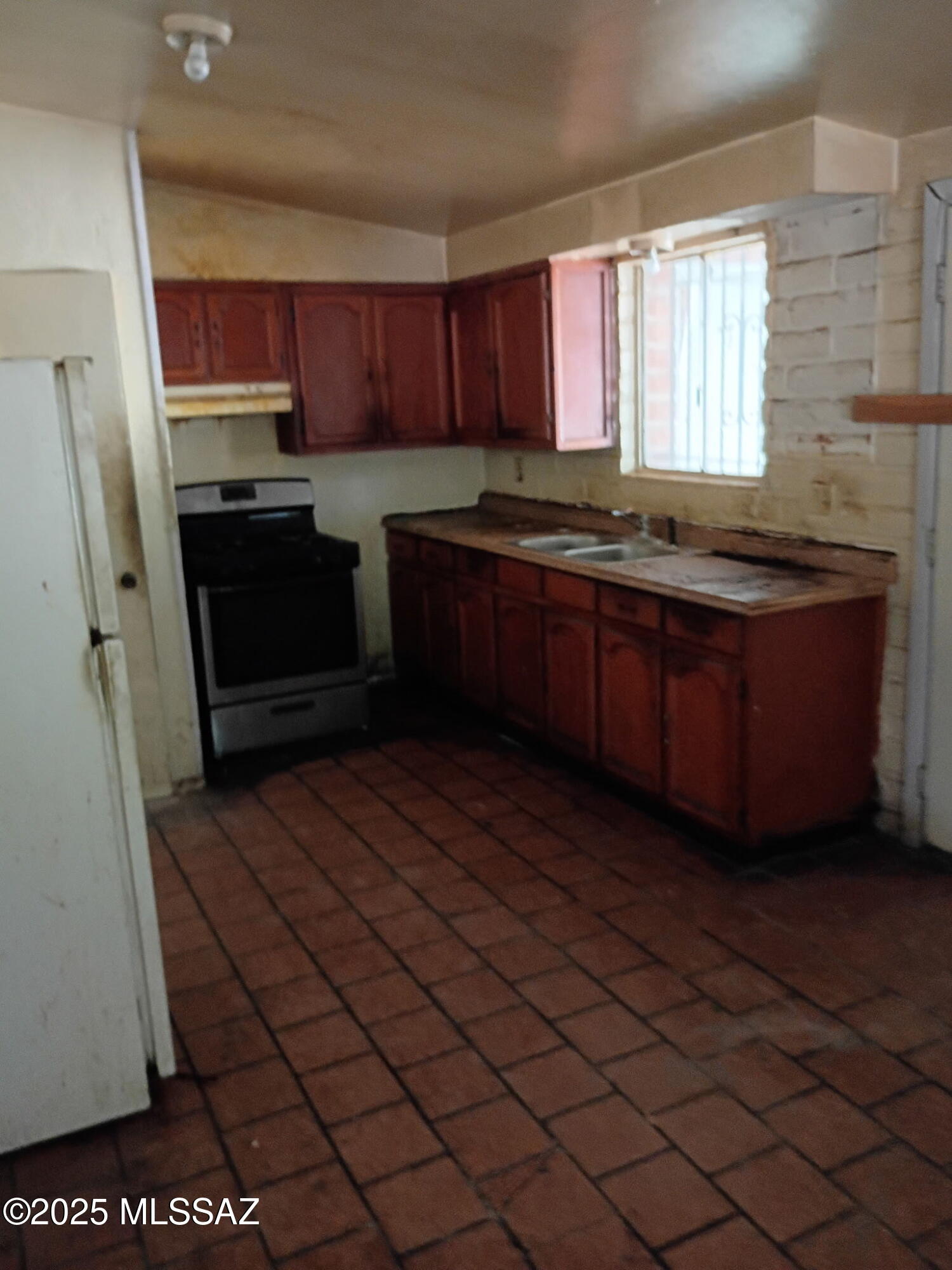 Unsubdivided - Residential