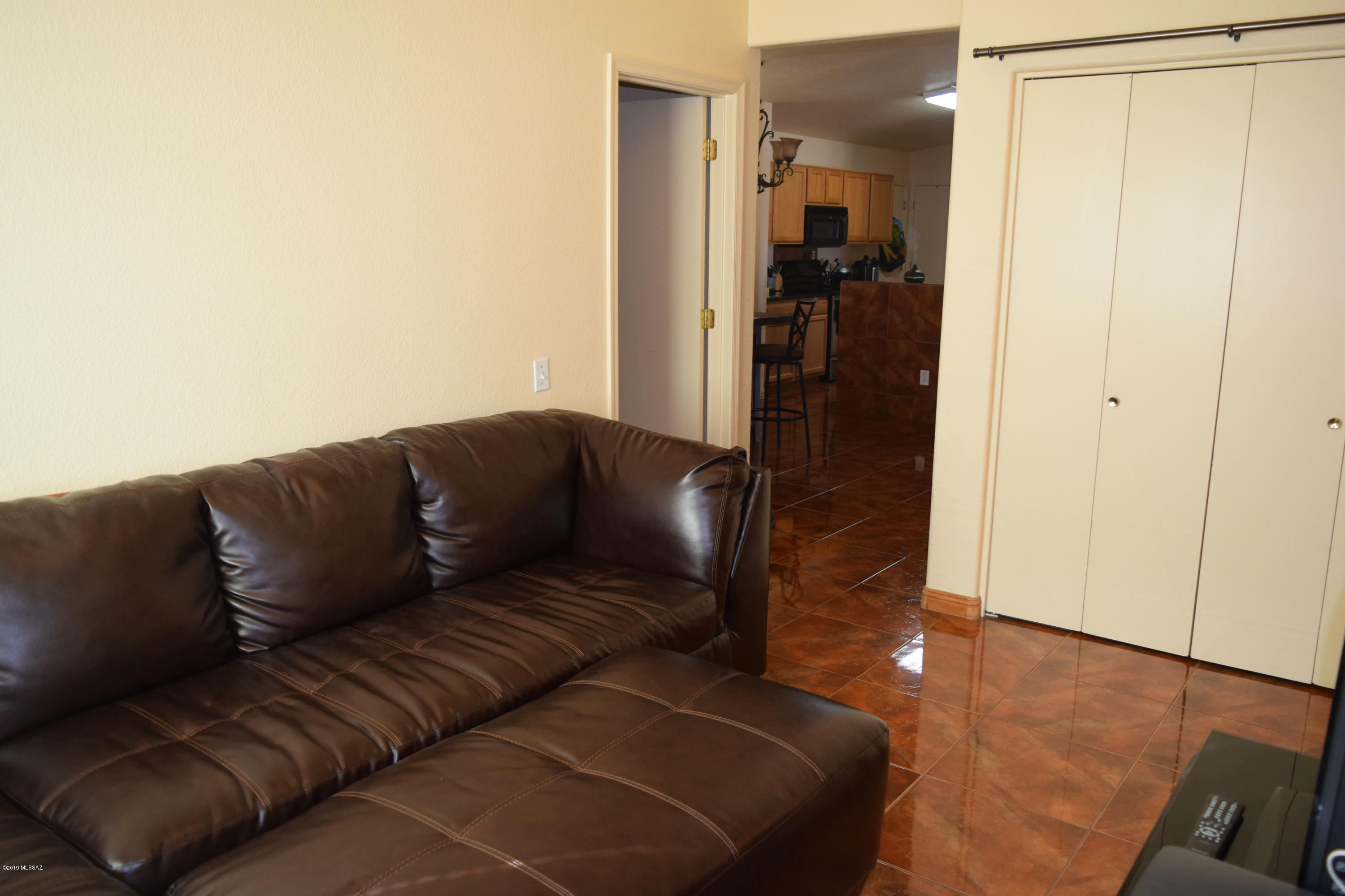 Silver Moon (1-101) - Residential