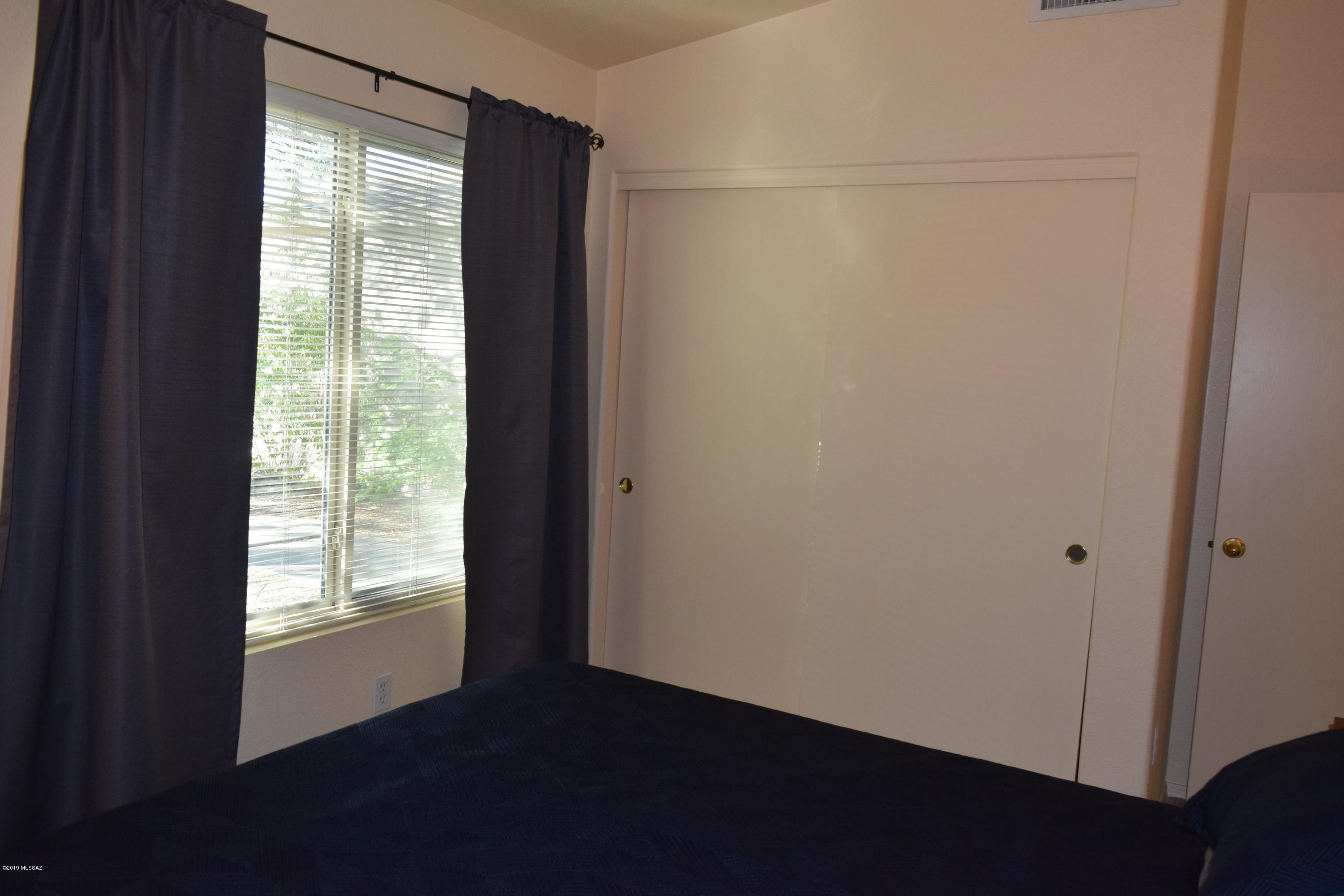 Silver Moon (1-101) - Residential