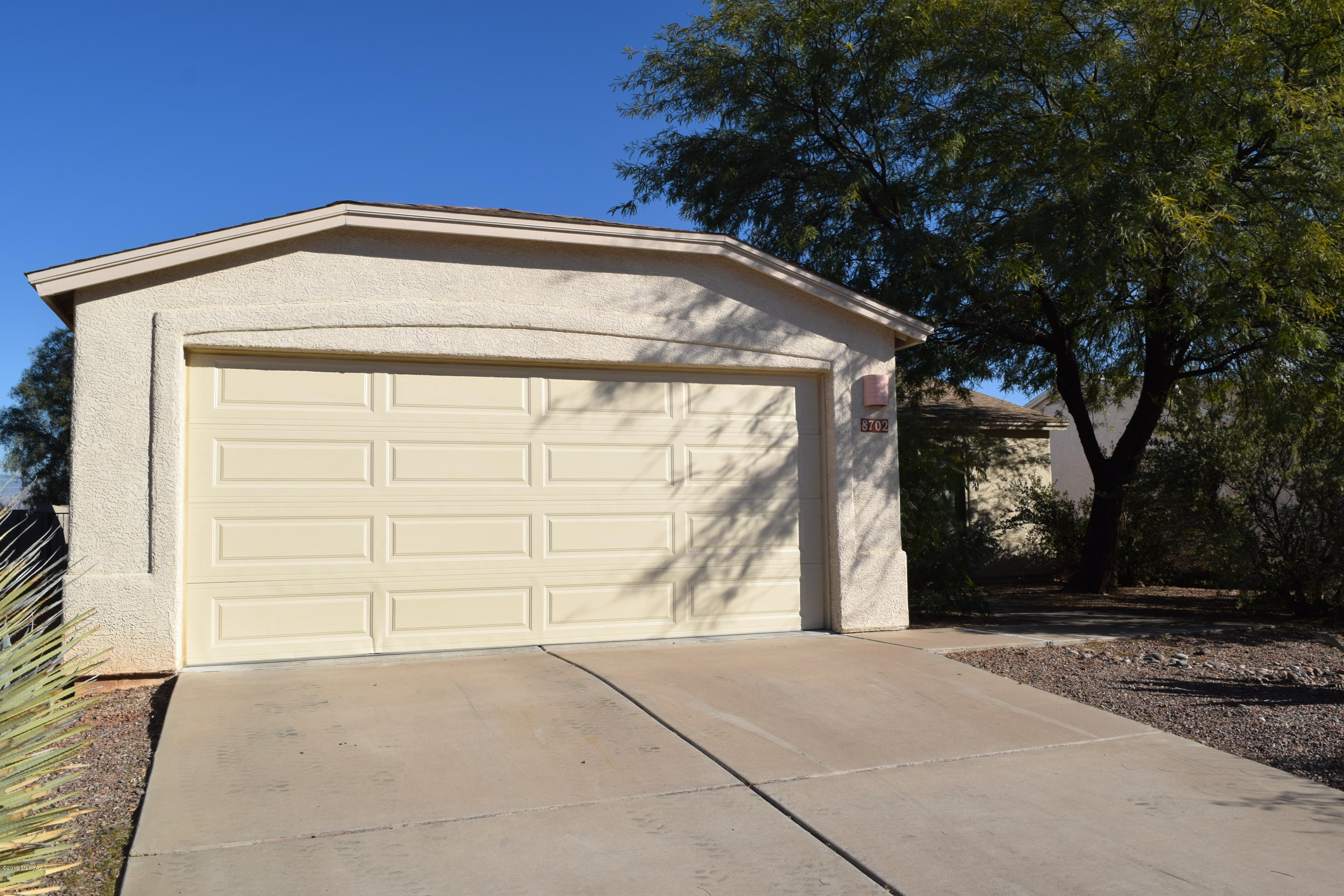Silver Moon (1-101) - Residential