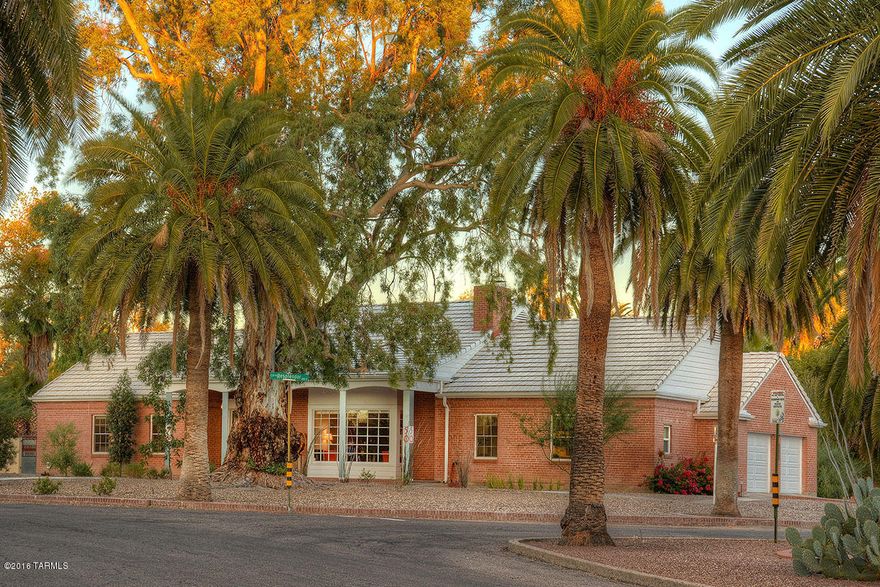 El Encanto,1955 Modern thoughtfully remodeled & restored to perfection! Grand home offers Hardwd flrs,10'ceilings,large windows w/new shades thruout,remodeled Gourmet kitchen w/white cabinets,new Jenn-Air,SS appliances,center island w/glass countertop & brkfast bar opens to stunning diningrm.Livingrm is quite large w/gas FP,crown moldings,large bay window overlooking front yd.4 bedrms & 4 bathrms on main flr.5th bedrm,1/2 bath upstairs.4th bedrm is used as den has a 2nd bath totally remodeled w/executive height cabinets,new plumbing fixtures & Blue Pearl Granite,All light fixtures were replaced thruout,freshly painted! Security System,Smart System,,re-landscaped front & back, Outdr kitchen under Ramada on.45 ac lot w/large 2 car garage.On historic register for low tax