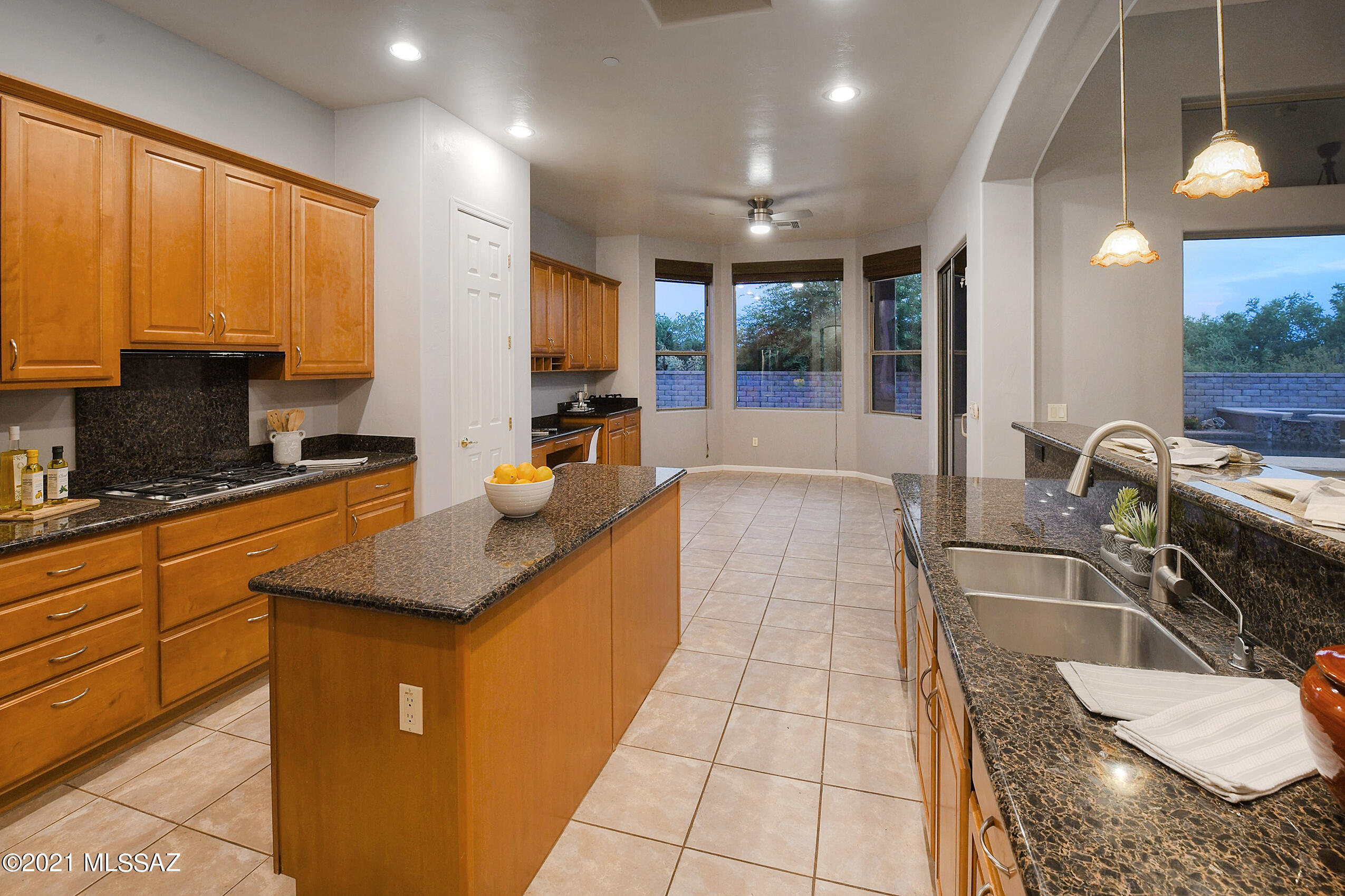 Dos Lagos at Dove Mountain (1-91) - Residential