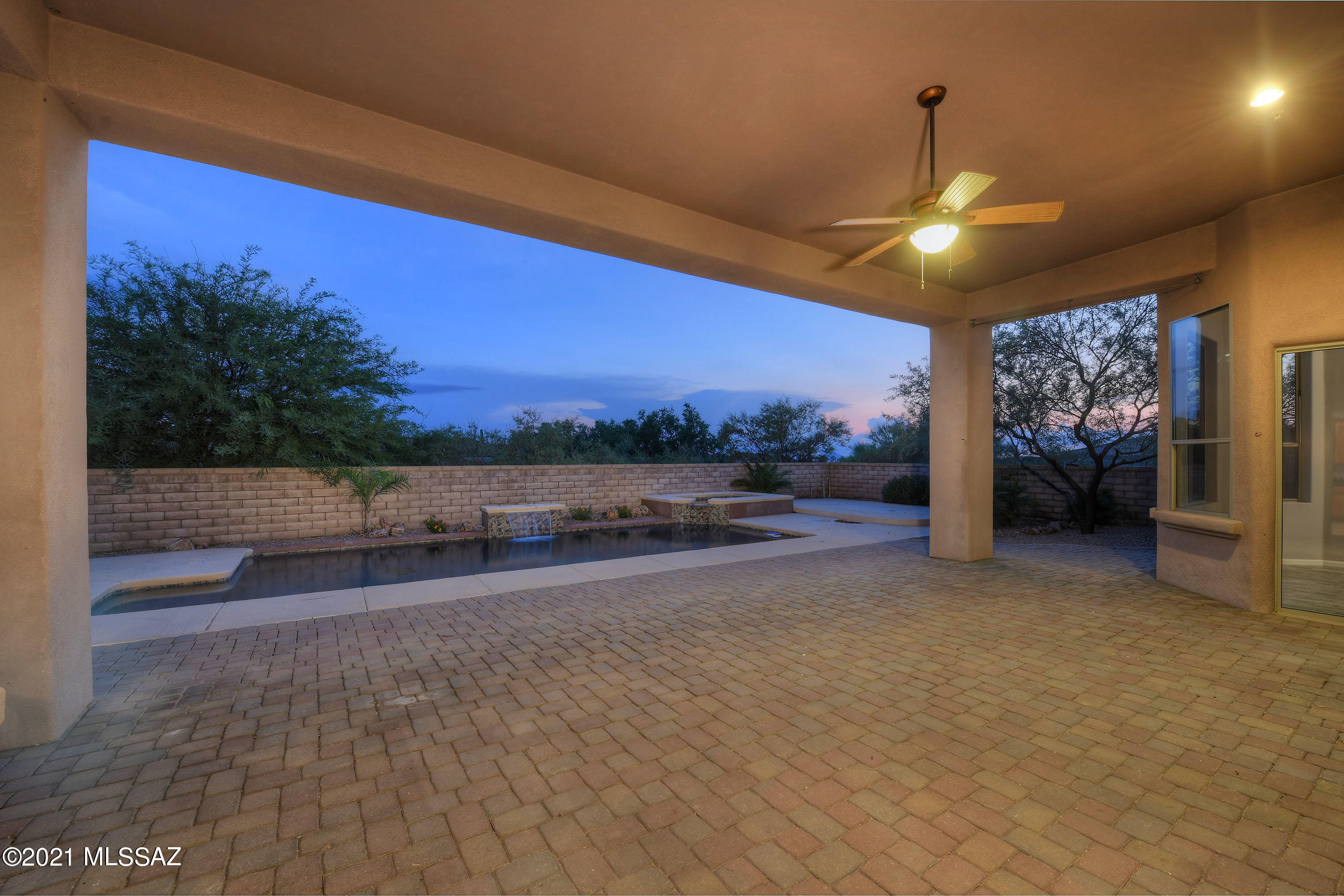 Dos Lagos at Dove Mountain (1-91) - Residential