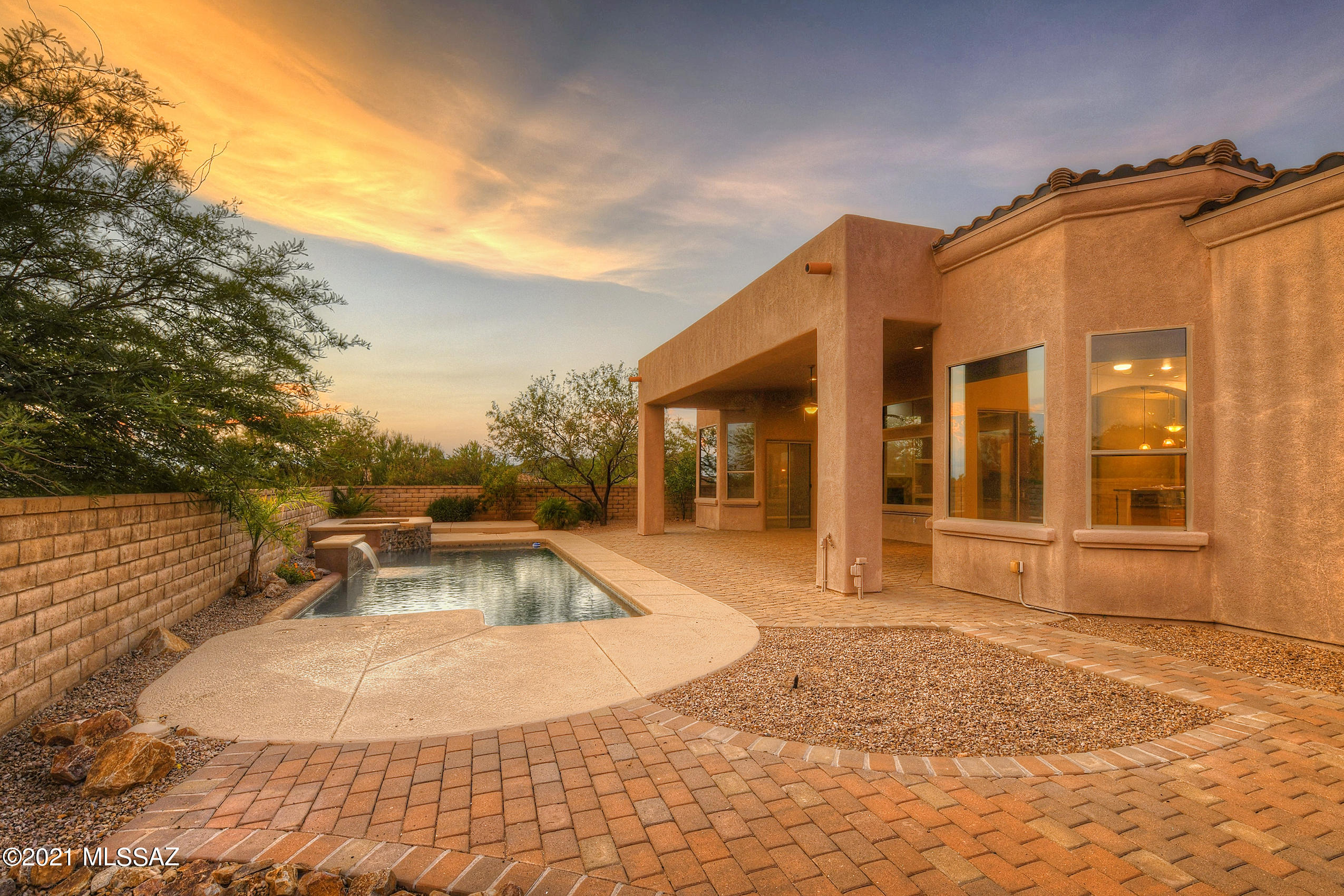 Dos Lagos at Dove Mountain (1-91) - Residential