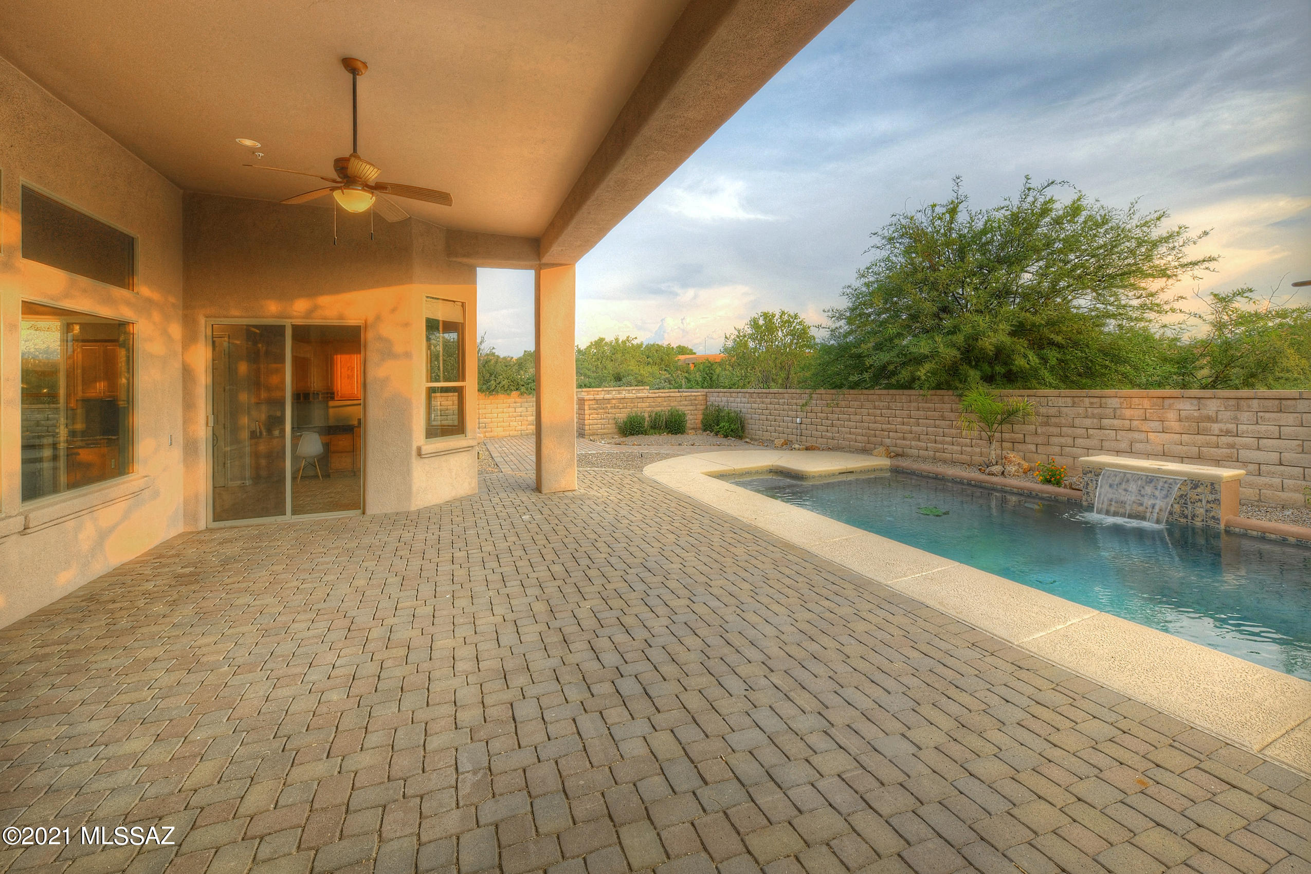Dos Lagos at Dove Mountain (1-91) - Residential