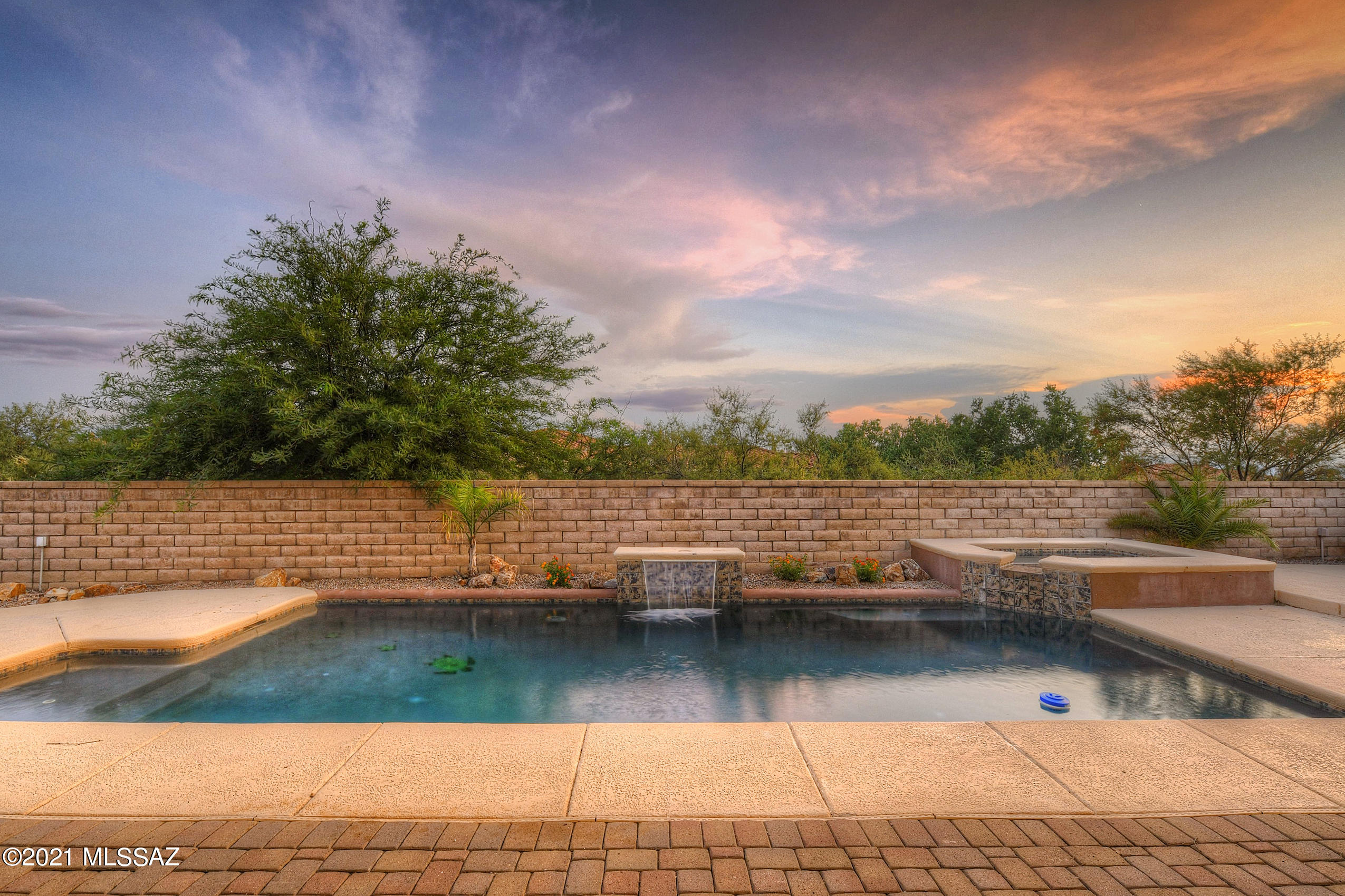 Dos Lagos at Dove Mountain (1-91) - Residential