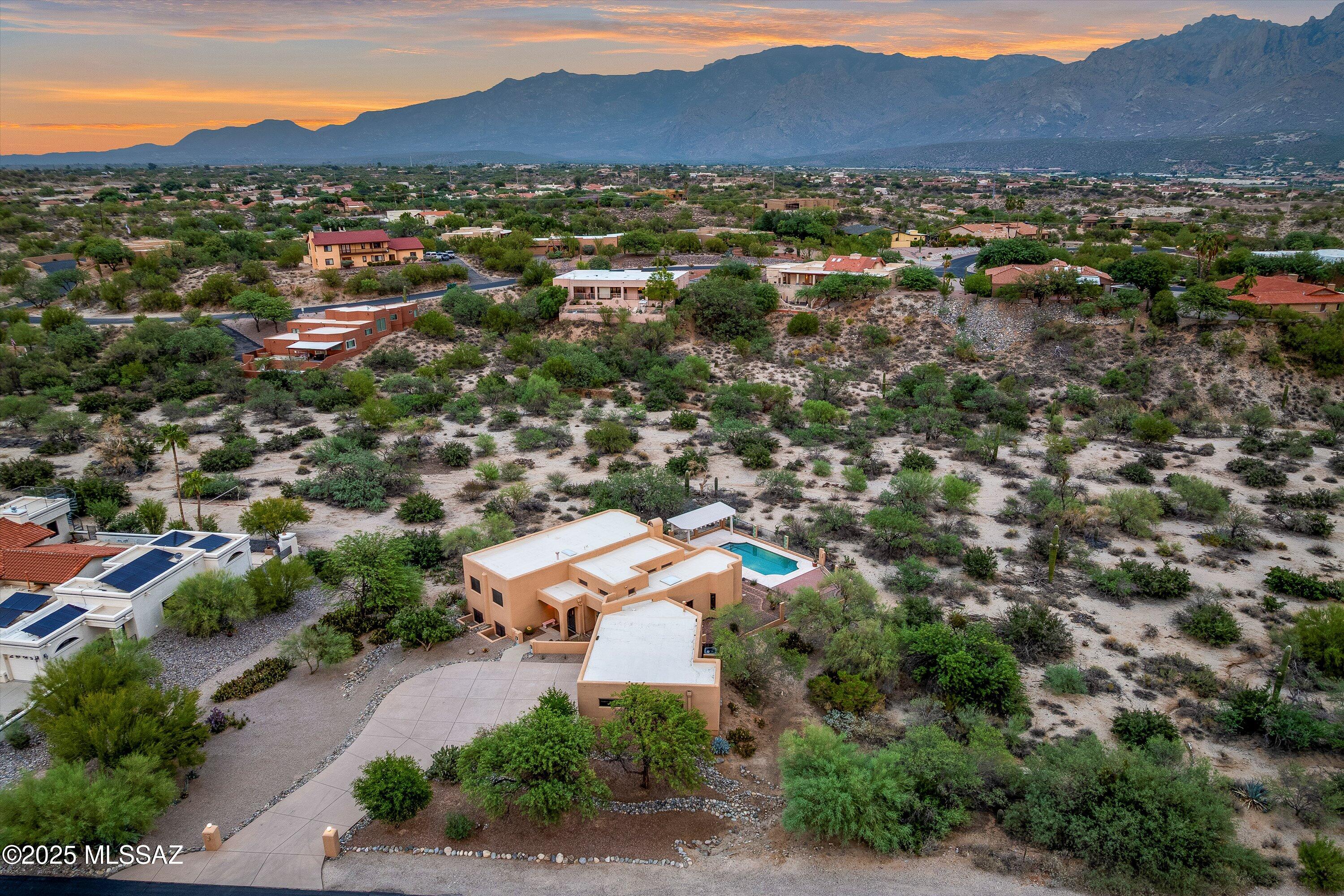 Monte Del Oro (1-187) - Residential