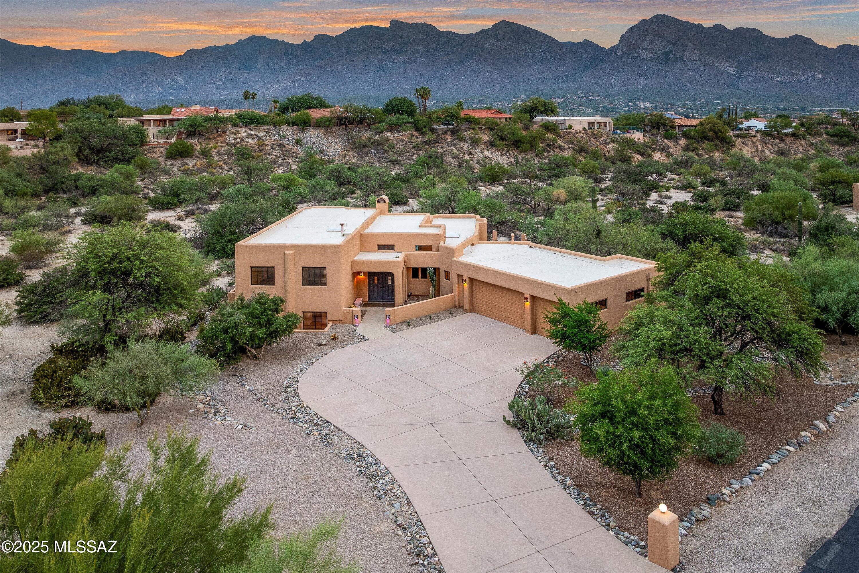 Monte Del Oro (1-187) - Residential