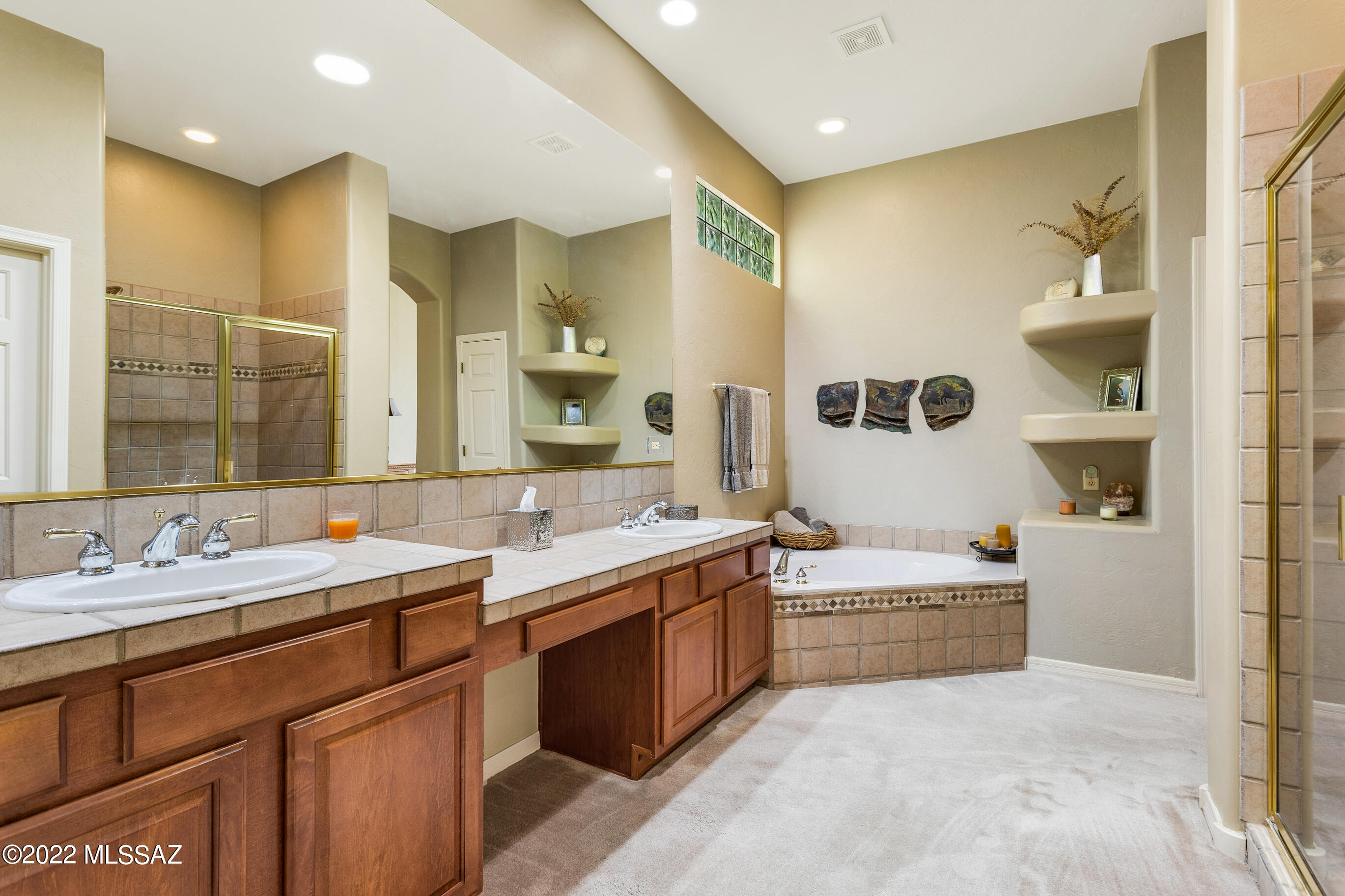 Sabino Mountain (1-290) - Residential