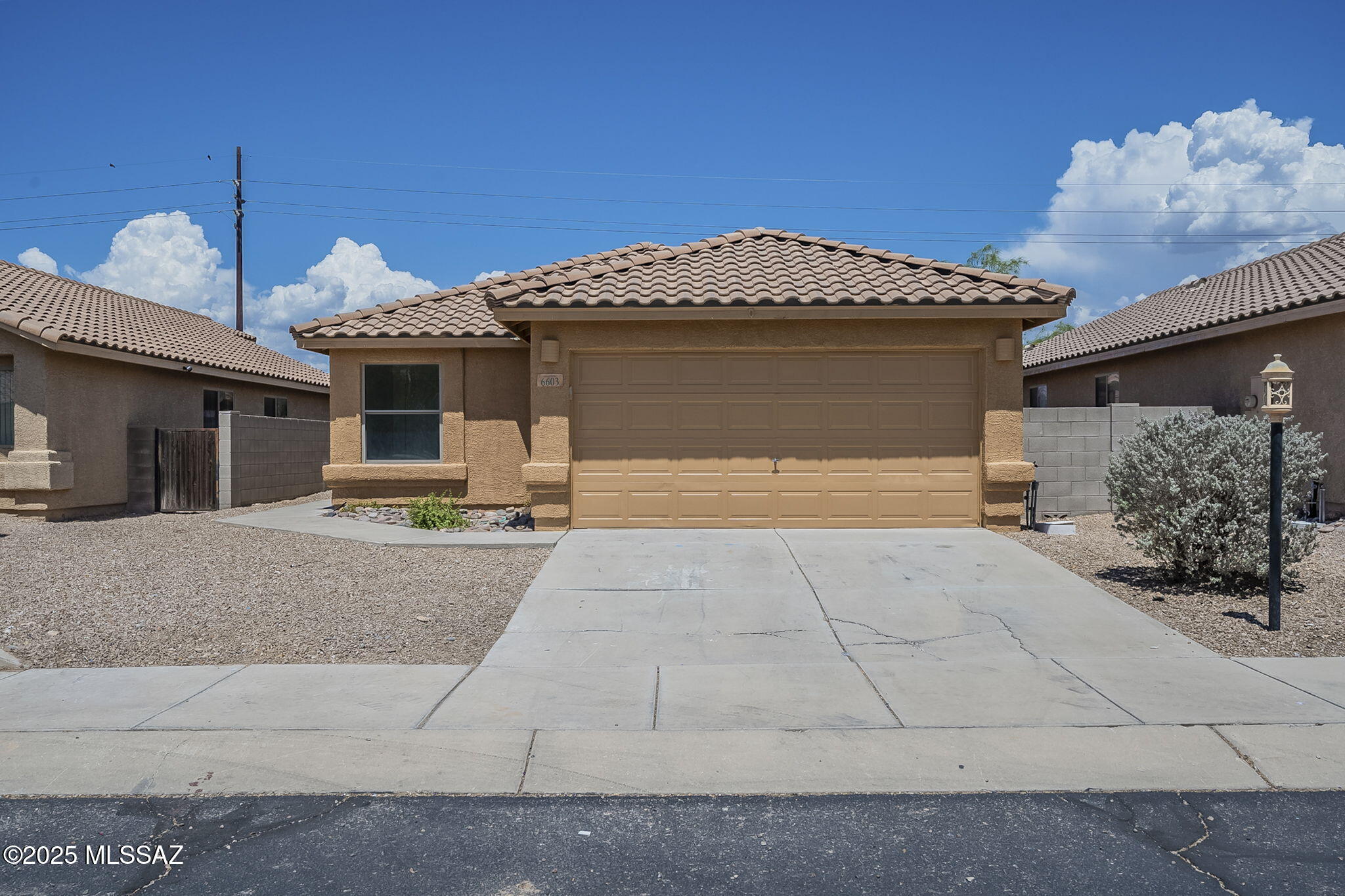6603 E Ladonna Lane
