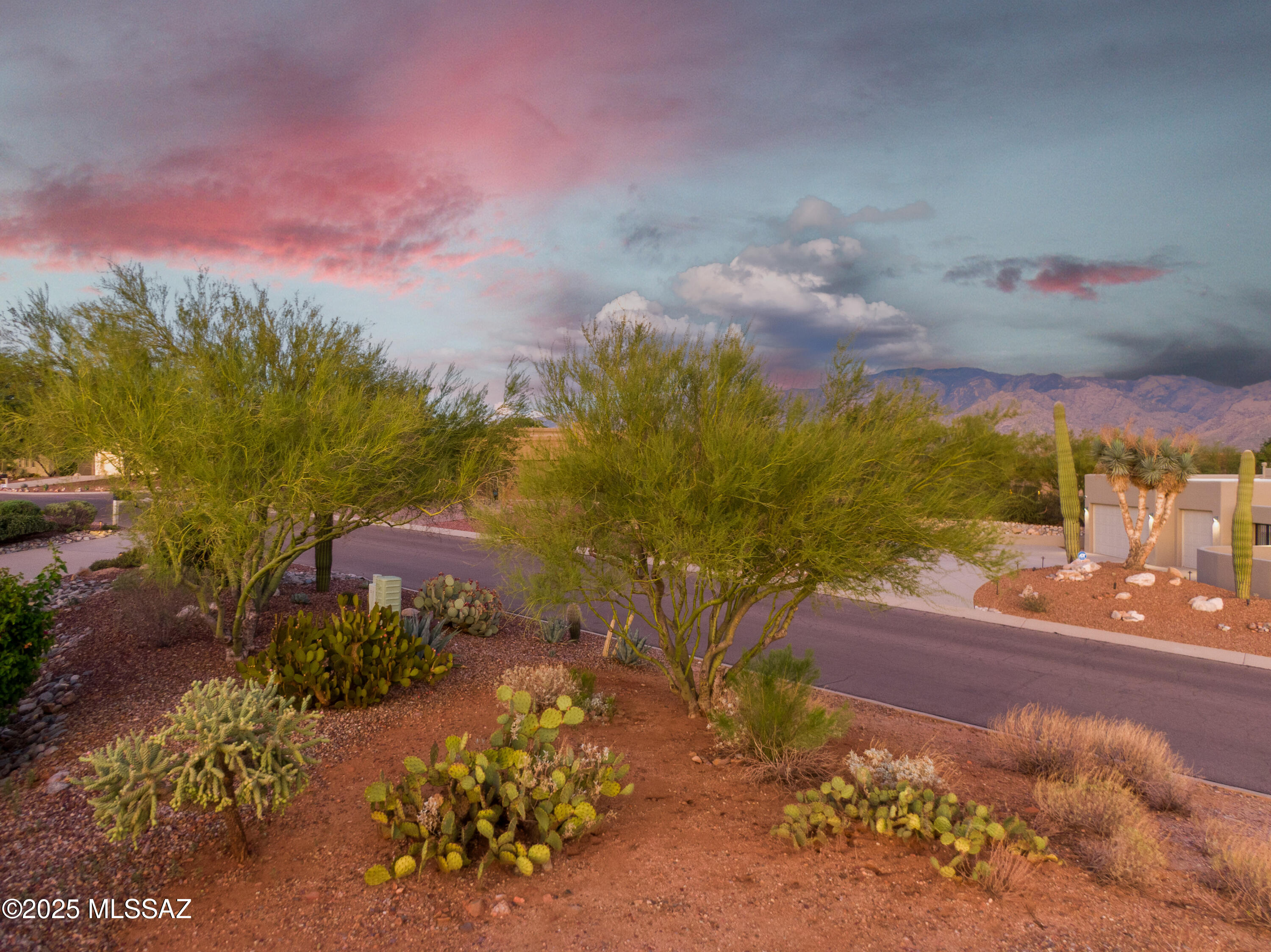 12457 N Piping Rock Road 48