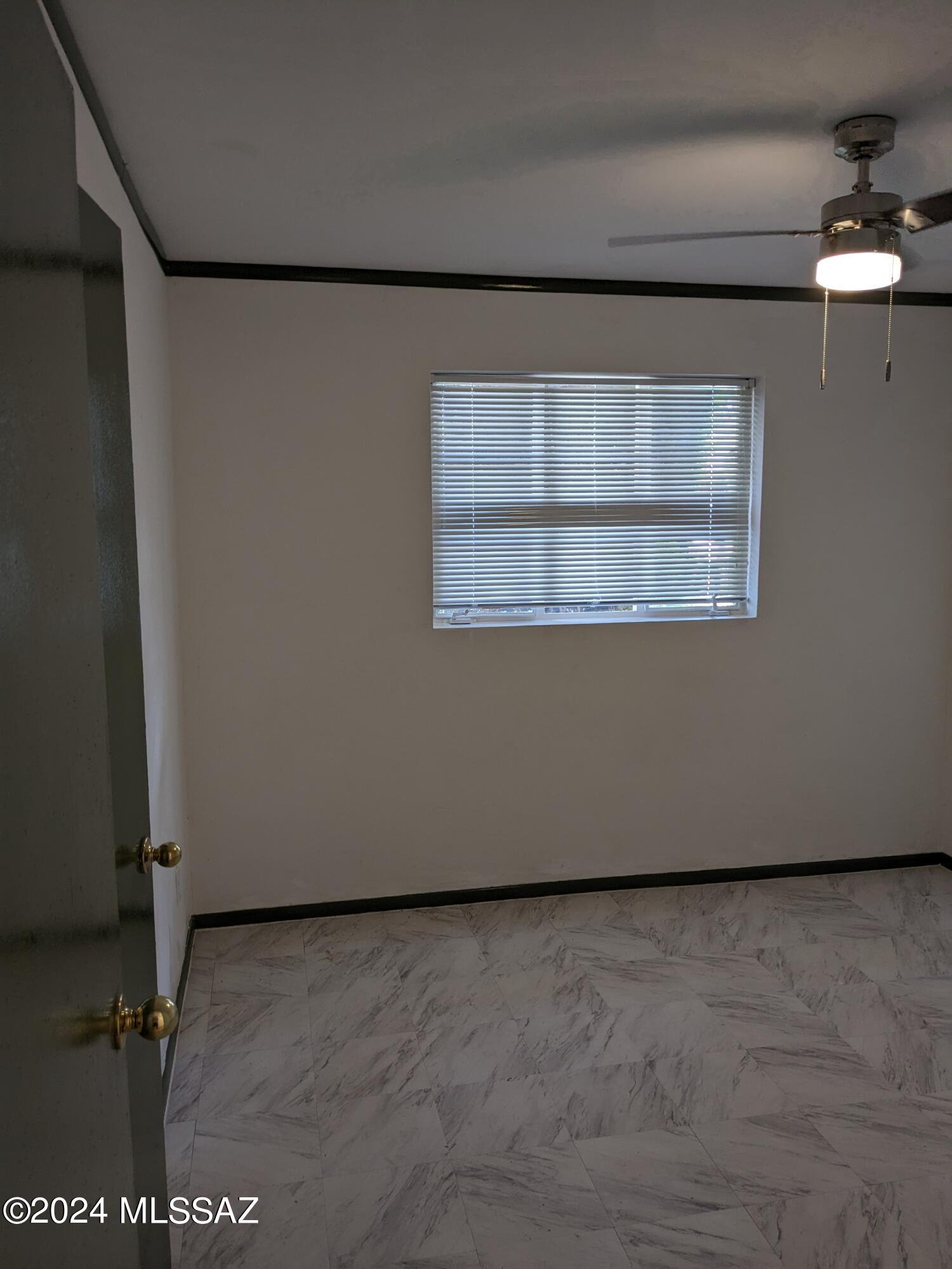 Photo 5 of 22 of 677 E Post Road house