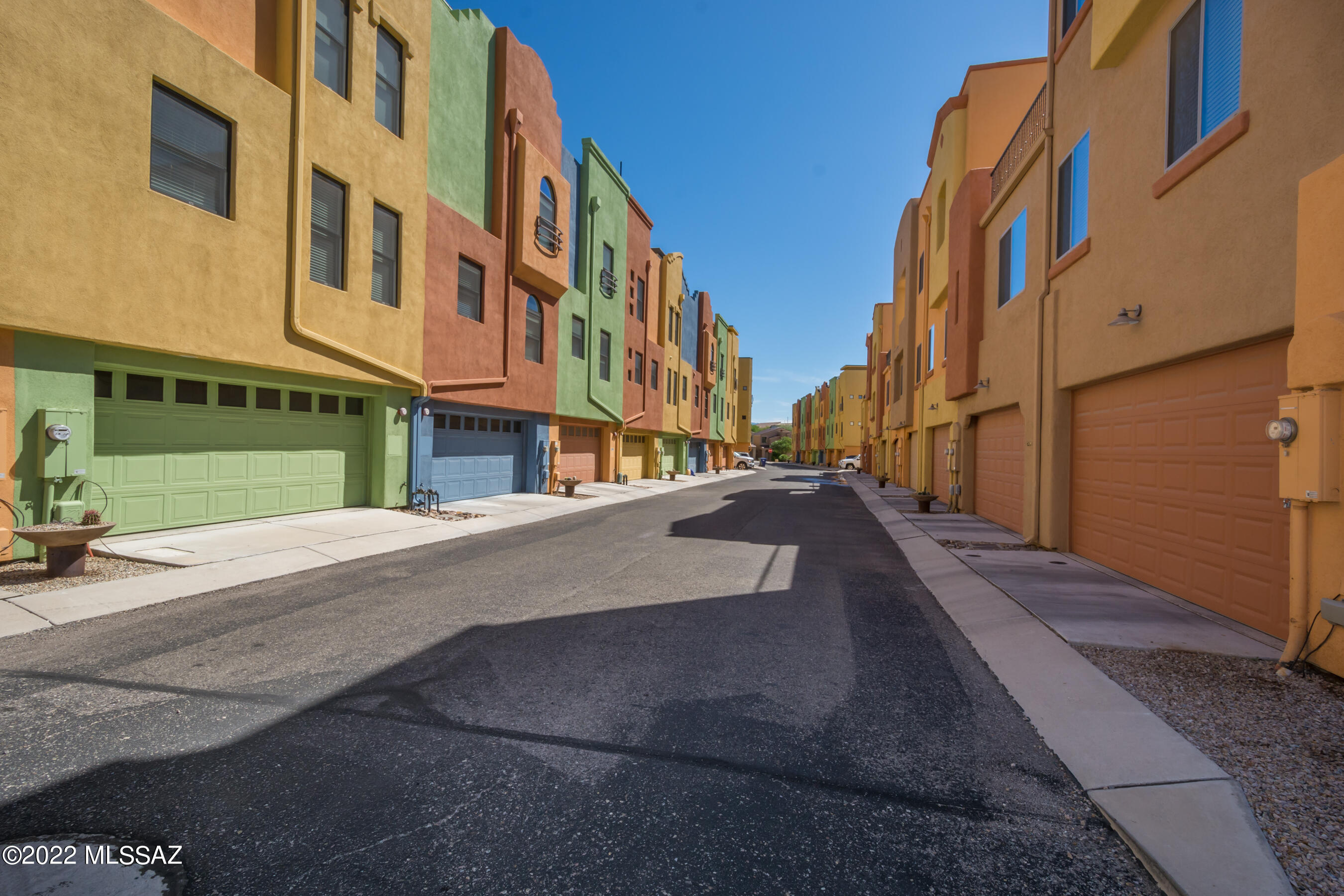River Walk (1-140) - Residential