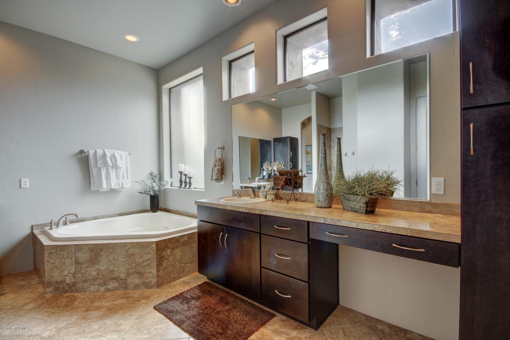 Canyon Pass At Dove Mountain(1-48) - Residential
