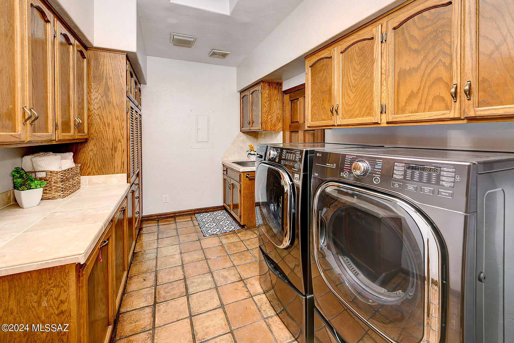 Country Club Estates NO. 1 - Residential