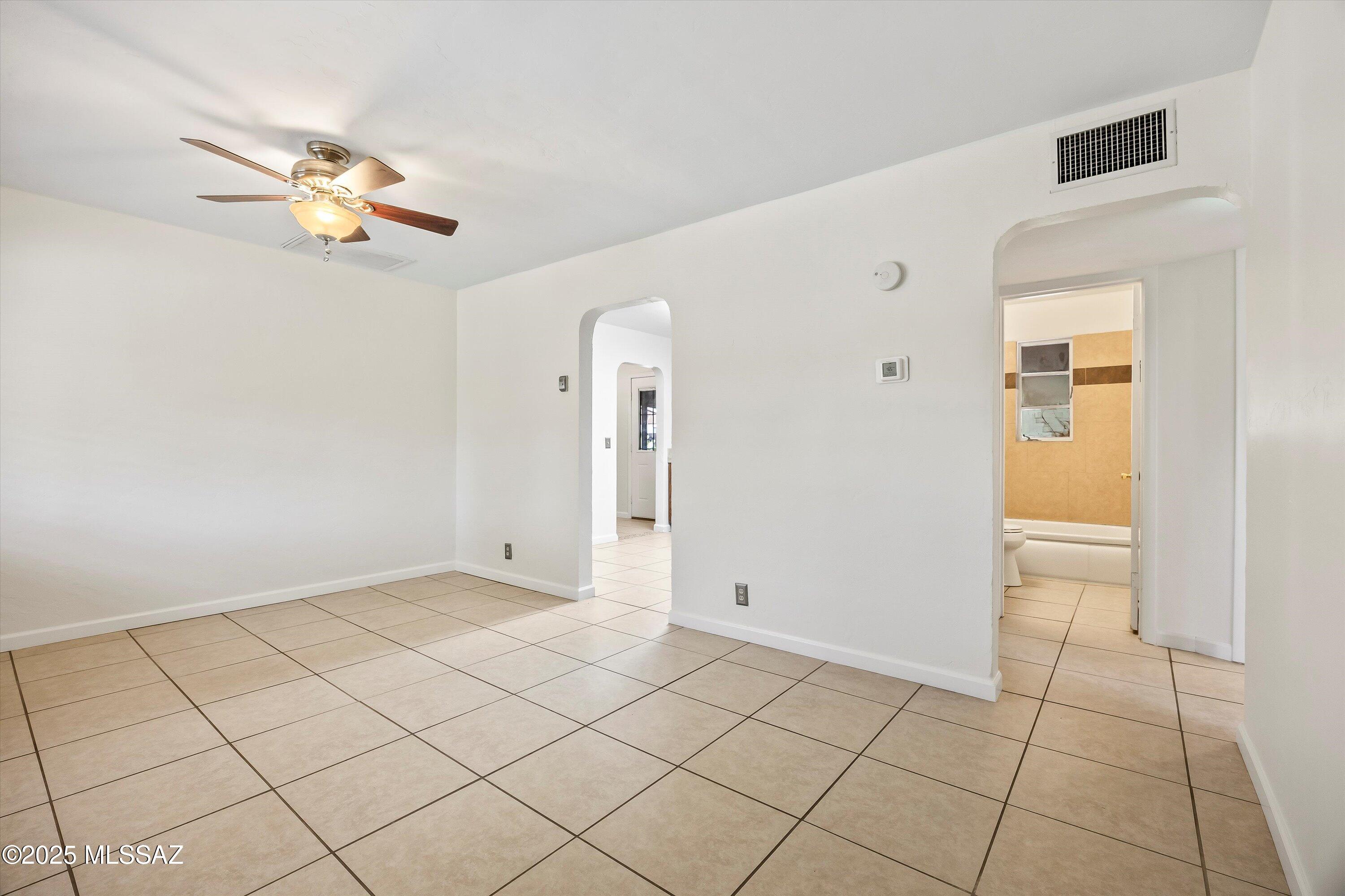 422 N Desert Stravenue